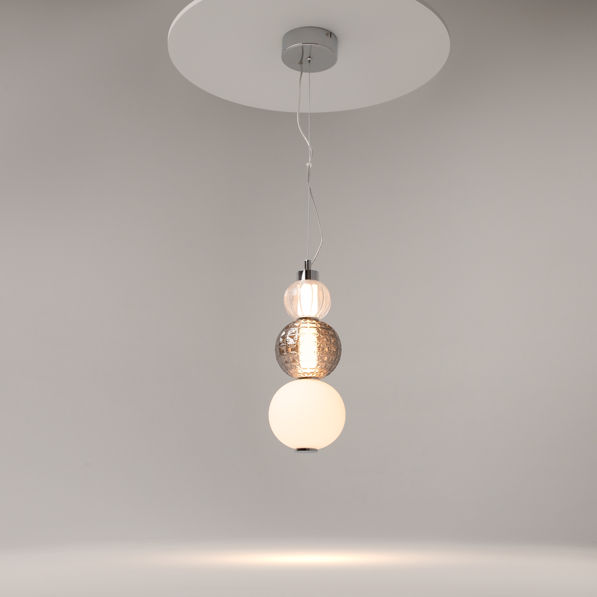 картинка Подвесной светодиодный светильник Maytoni Collar P069PL-L16CH3K от магазина pro-decor.kz