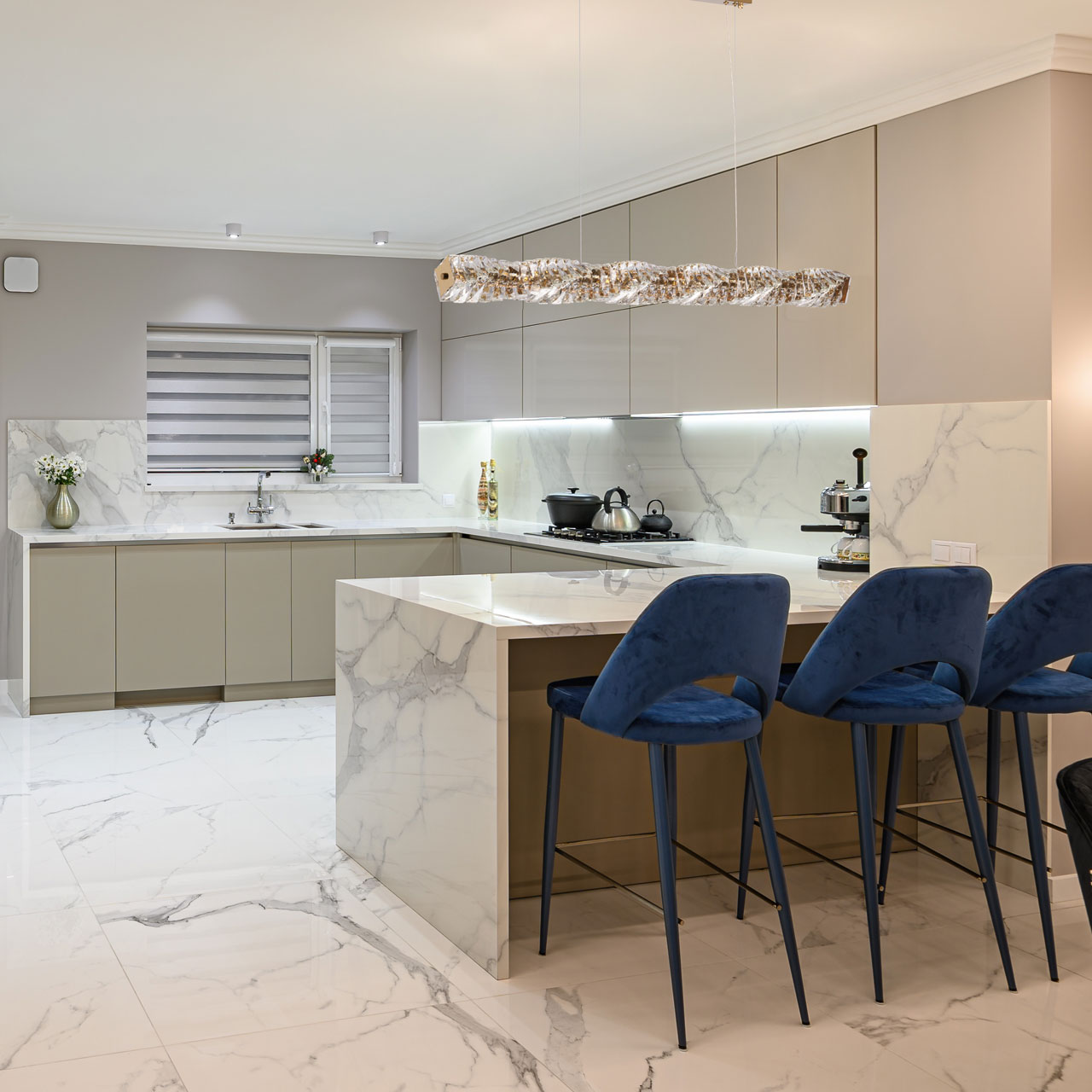 картинка 498016901 MW-light Гослар Подвесной светильник магазин pro-decor.kz являющийся официальным дистрибьютором в Казахстане картинка 498016901 MW-light Гослар Подвесной светильник от магазина pro-decor.kz