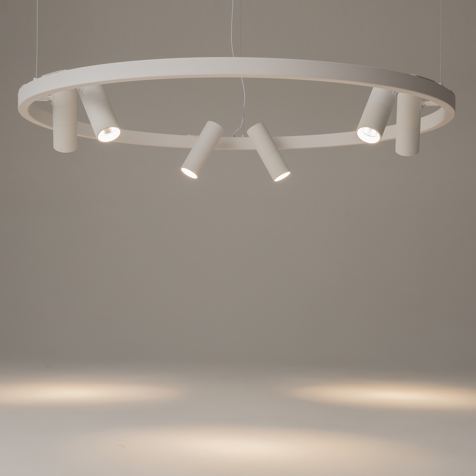 картинка Подвесной светильник Maytoni MOD102PL-L42WK магазин pro-decor.kz являющийся официальным дистрибьютором в Казахстане картинка Подвесной светильник Maytoni MOD102PL-L42WK от магазина pro-decor.kz