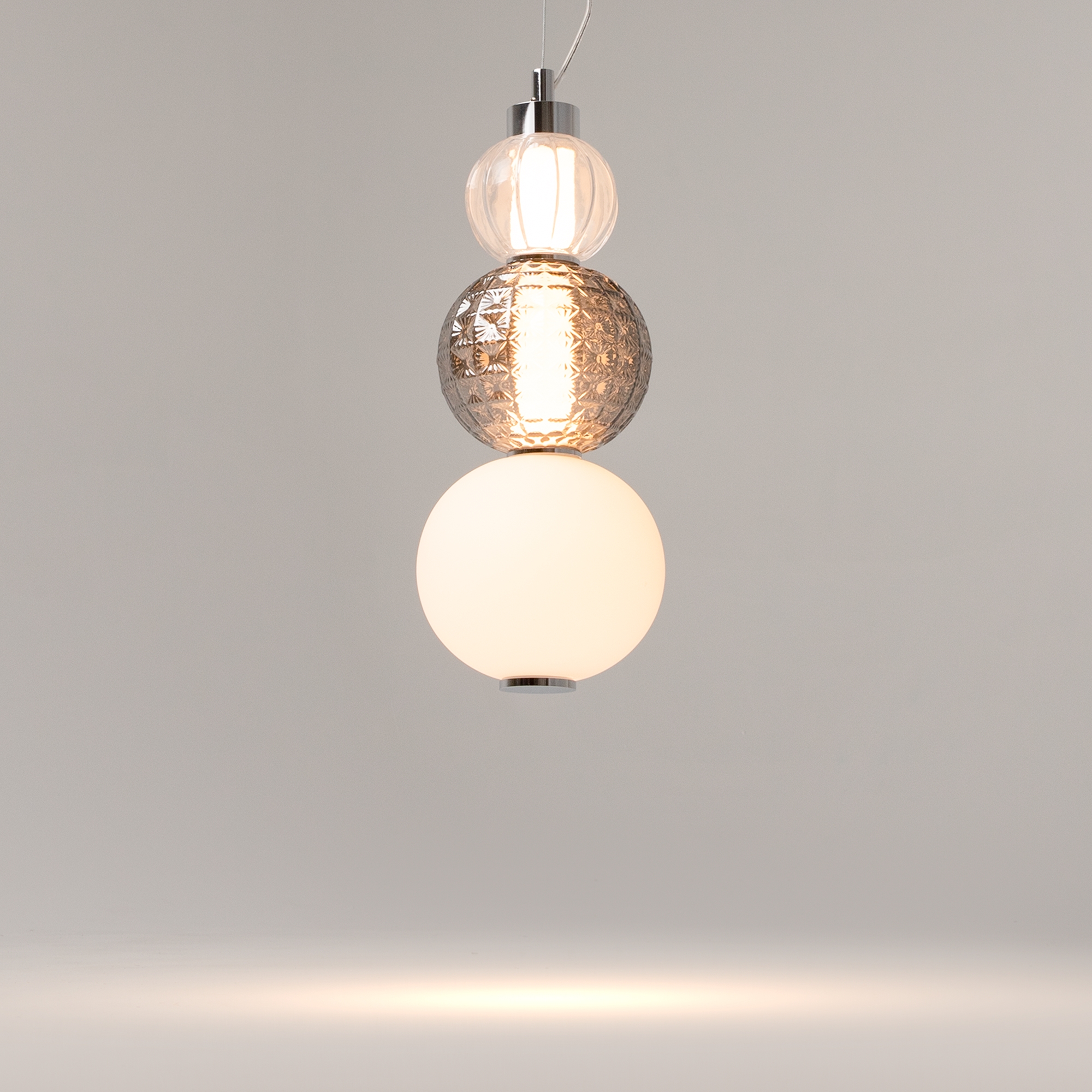 картинка Подвесной светодиодный светильник Maytoni Collar P069PL-L16CH3K от магазина pro-decor.kz