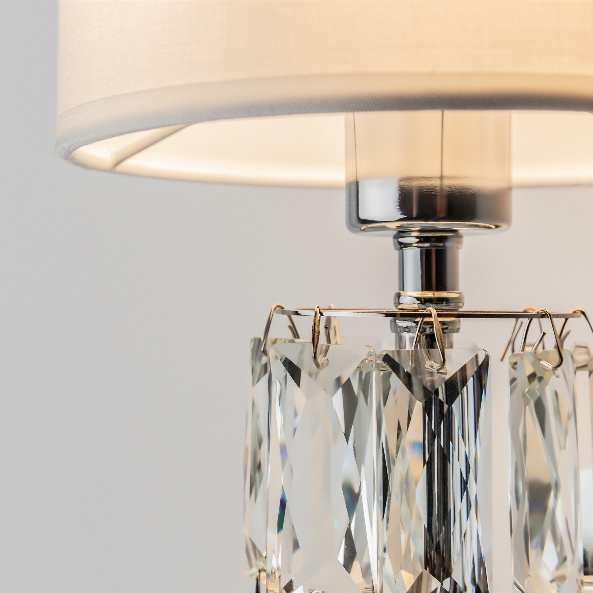 картинка Бра Maytoni Talento DIA008WL-01CH от магазина pro-decor.kz