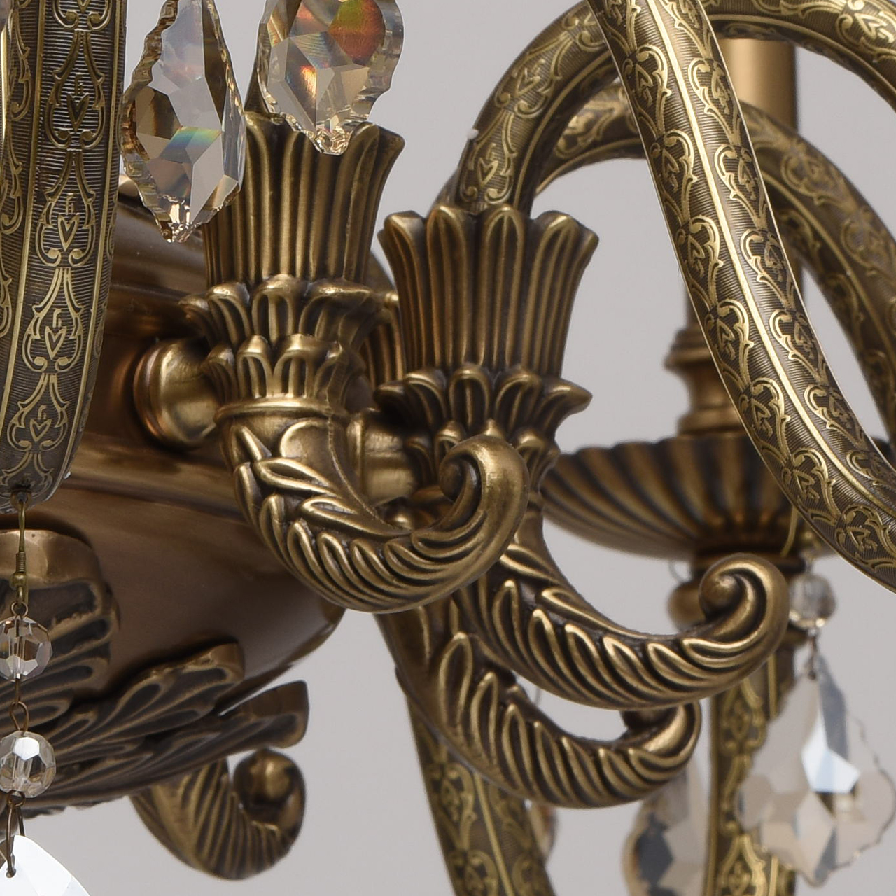 картинка Подвесная люстра Chiaro Габриэль 491011110 магазин pro-decor.kz являющийся официальным дистрибьютором в Казахстане картинка Подвесная люстра Chiaro Габриэль 491011110 от магазина pro-decor.kz