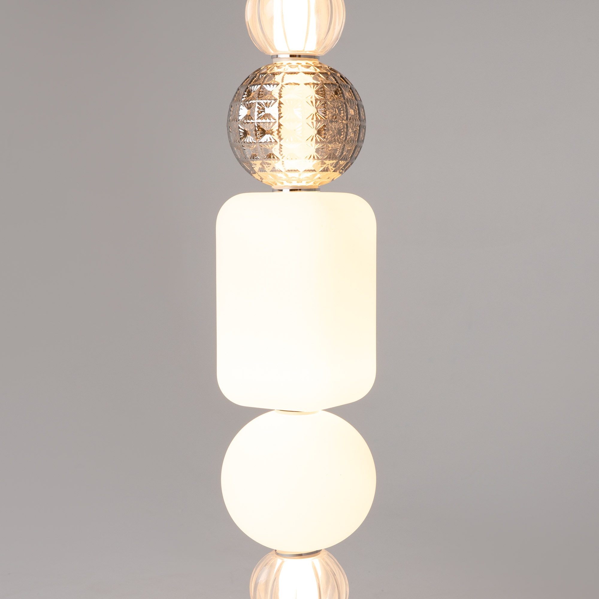 картинка Подвесной светодиодный светильник Maytoni Collar P069PL-L35CH3K от магазина pro-decor.kz