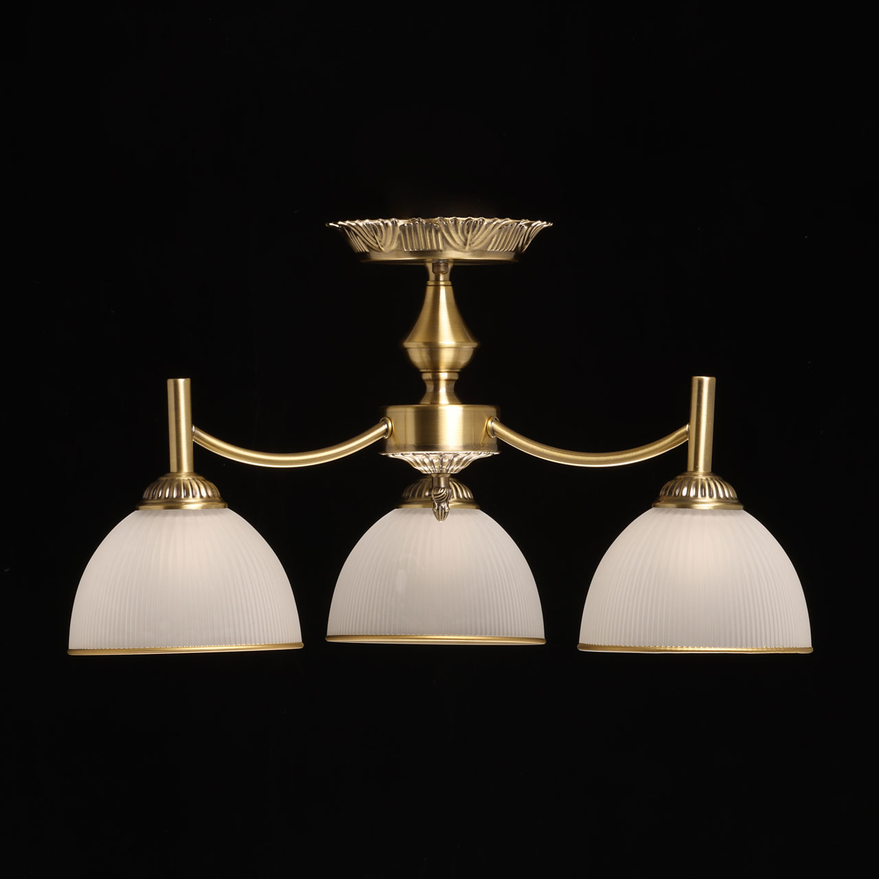картинка 318015503 Олимп MW-light Потолочная люстра магазин pro-decor.kz являющийся официальным дистрибьютором в Казахстане картинка 318015503 Олимп MW-light Потолочная люстра от магазина pro-decor.kz