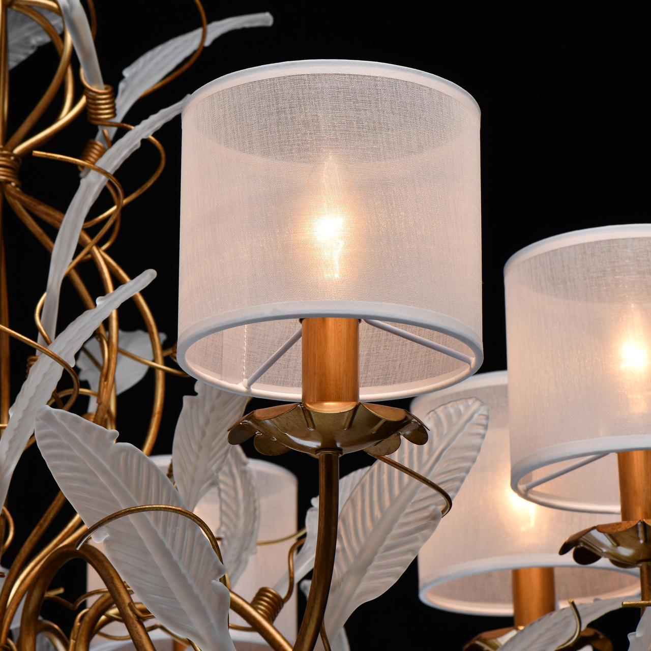 картинка Подвесная люстра Chiaro София 355014408 магазин pro-decor.kz являющийся официальным дистрибьютором в Казахстане картинка Подвесная люстра Chiaro София 355014408 от магазина pro-decor.kz