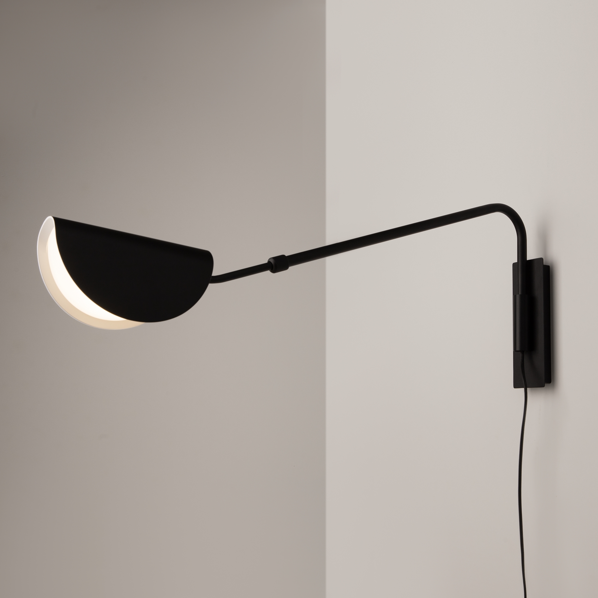 картинка Настенный светильник (бра) Maytoni MOD126WL-01B1 магазин pro-decor.kz являющийся официальным дистрибьютором в Казахстане картинка Настенный светильник (бра) Maytoni MOD126WL-01B1 от магазина pro-decor.kz