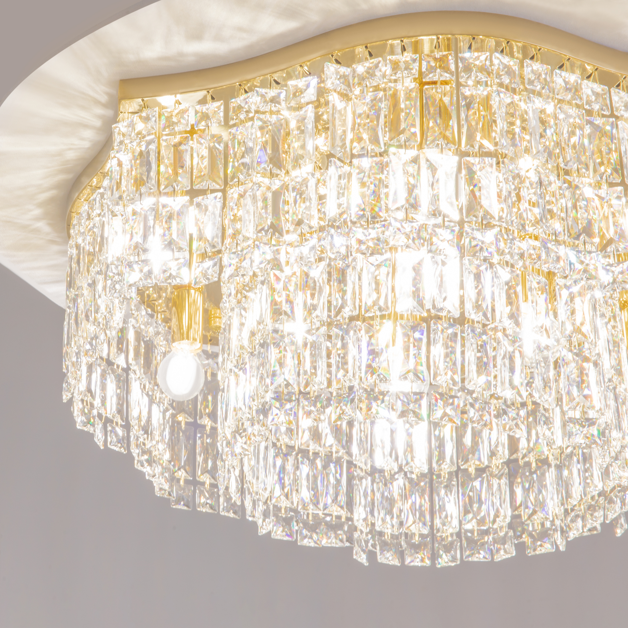 картинка Потолочный светильник Maytoni DIA005CL-10G от магазина pro-decor.kz