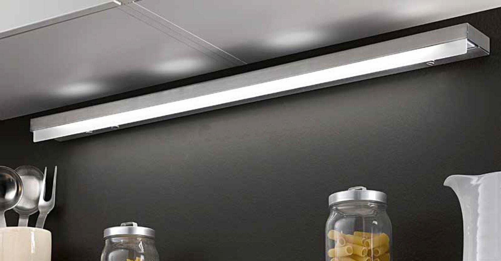 картинка Кухонная подсветка EGLO TRICALA 1 88521 магазин pro-decor.kz являющийся официальным дистрибьютором в Казахстане картинка Кухонная подсветка EGLO TRICALA 1 88521 от магазина pro-decor.kz