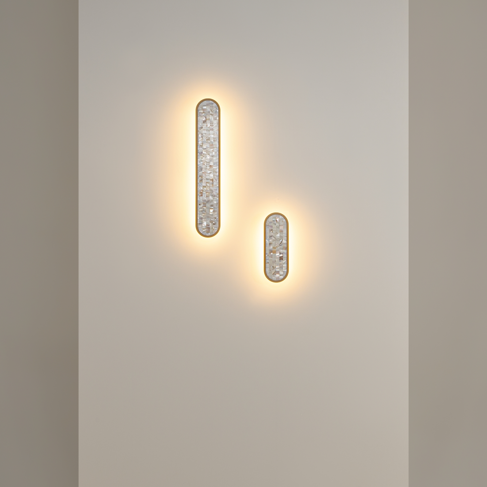 картинка Настенный светильник (бра) Maytoni MOD429WL-L30BSK от магазина pro-decor.kz