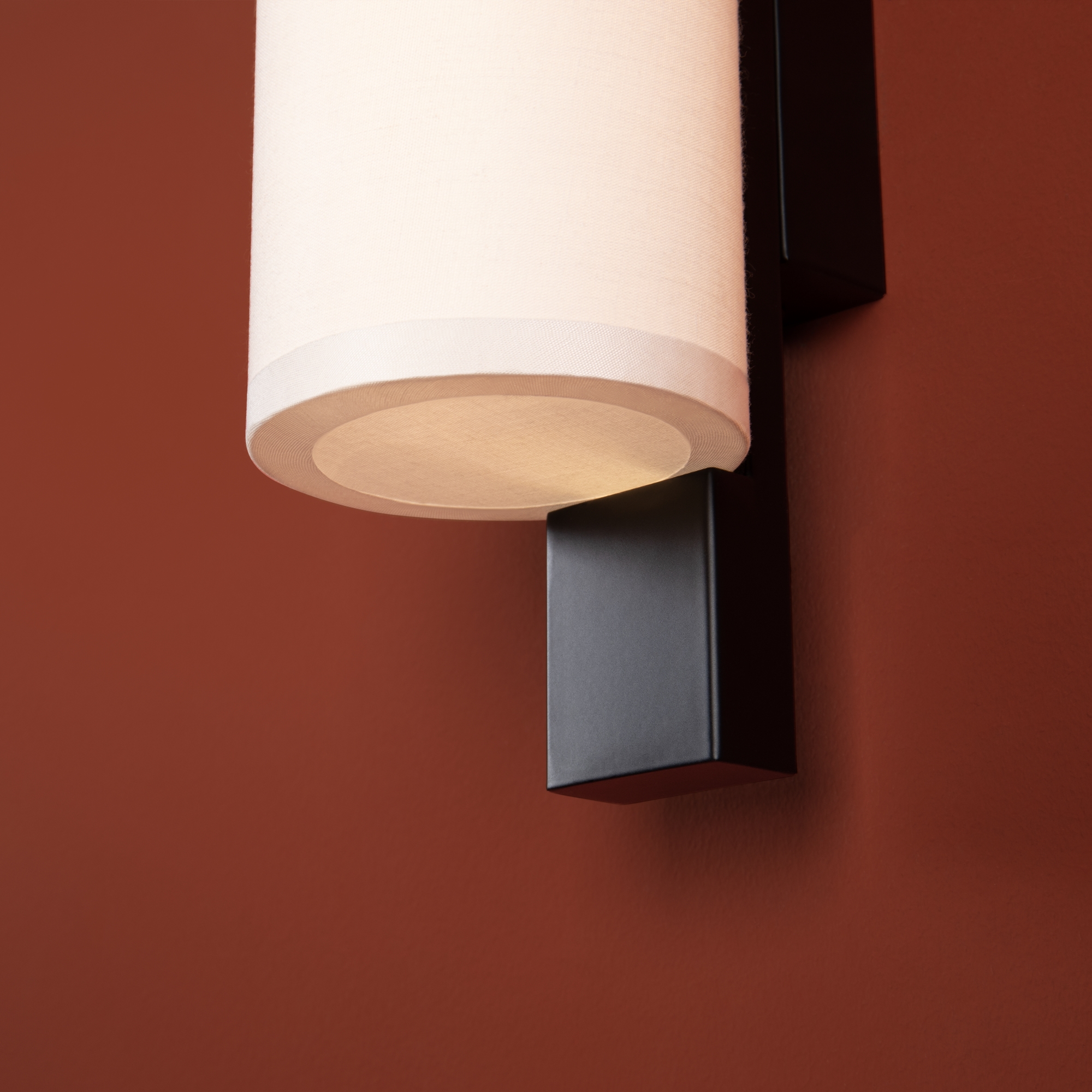 картинка Настенный светильник (бра) Freya FR5625WL-L10B Even от магазина pro-decor.kz