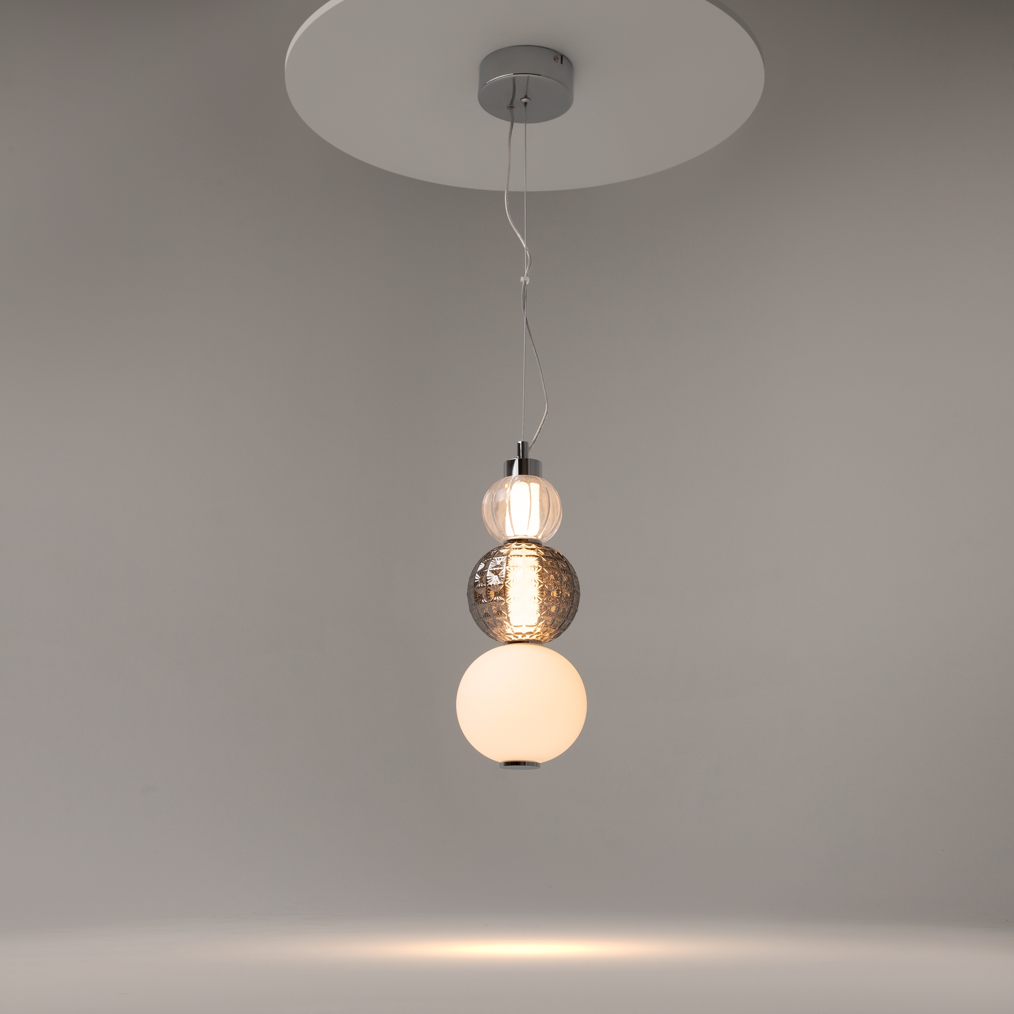 картинка Подвесной светодиодный светильник Maytoni Collar P069PL-L16CH3K от магазина pro-decor.kz