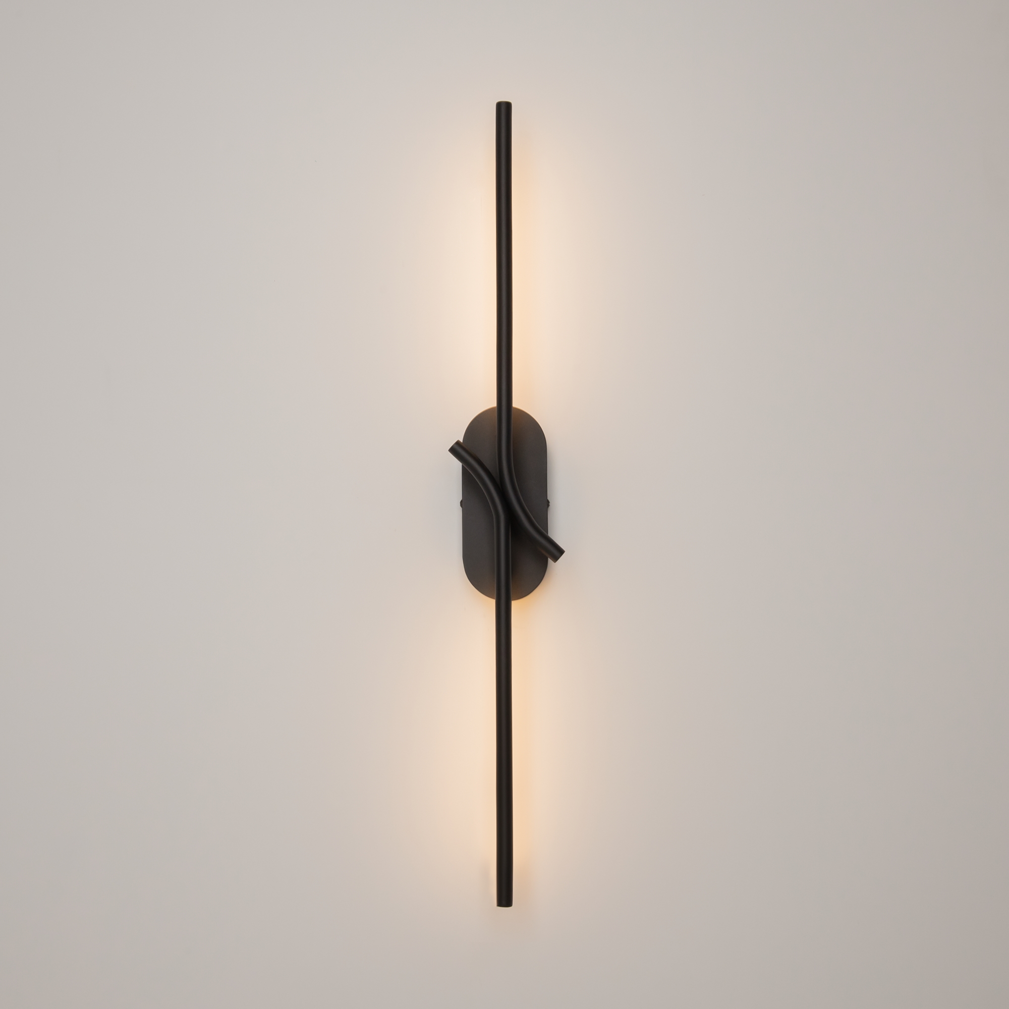 картинка Настенный светильник (бра) Maytoni MOD256WL-L5B3K магазин pro-decor.kz являющийся официальным дистрибьютором в Казахстане картинка Настенный светильник (бра) Maytoni MOD256WL-L5B3K от магазина pro-decor.kz