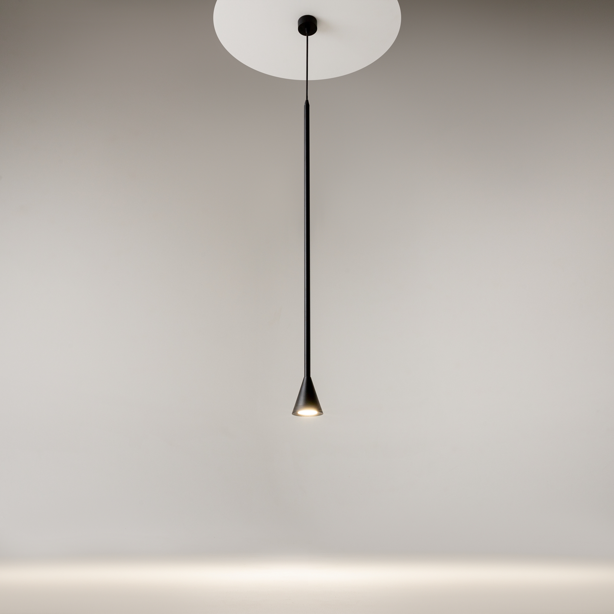 картинка Подвесной светильник Technical P064PL-01B-1 магазин pro-decor.kz являющийся официальным дистрибьютором в Казахстане картинка Подвесной светильник Technical P064PL-01B-1 от магазина pro-decor.kz