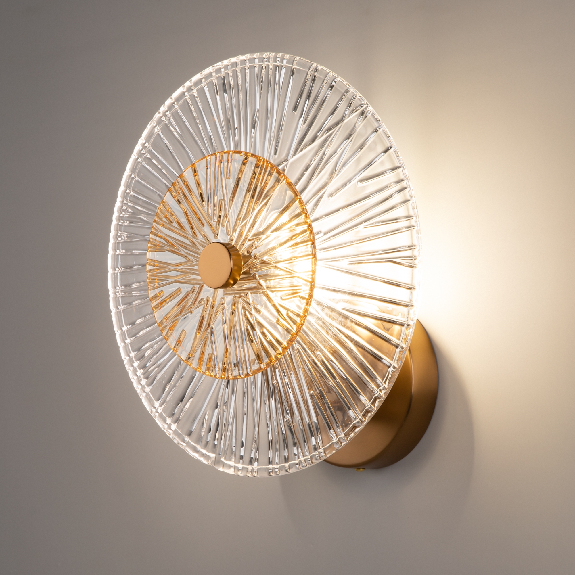 картинка Бра Maytoni MOD007WL-01G от магазина pro-decor.kz