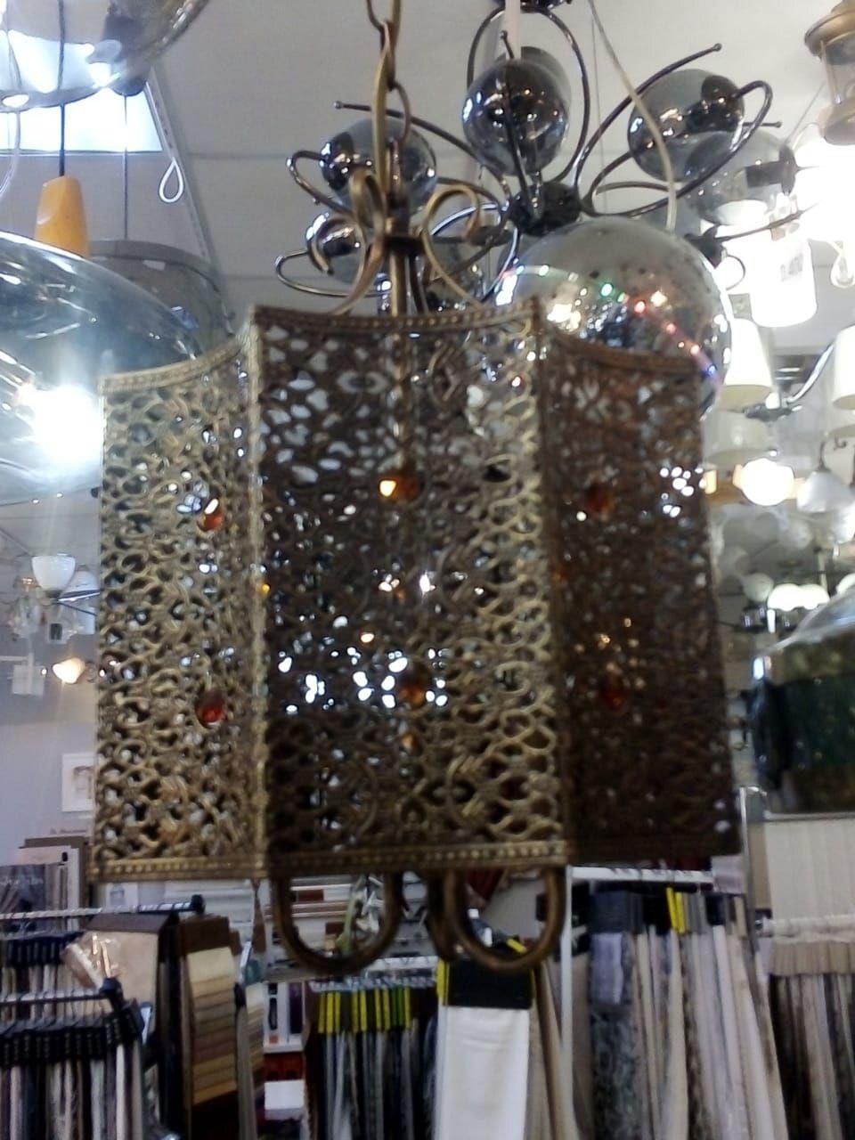 картинка Подвесная люстра Favourite Bazar 1624-3P магазин pro-decor.kz являющийся официальным дистрибьютором в Казахстане картинка Подвесная люстра Favourite Bazar 1624-3P от магазина pro-decor.kz