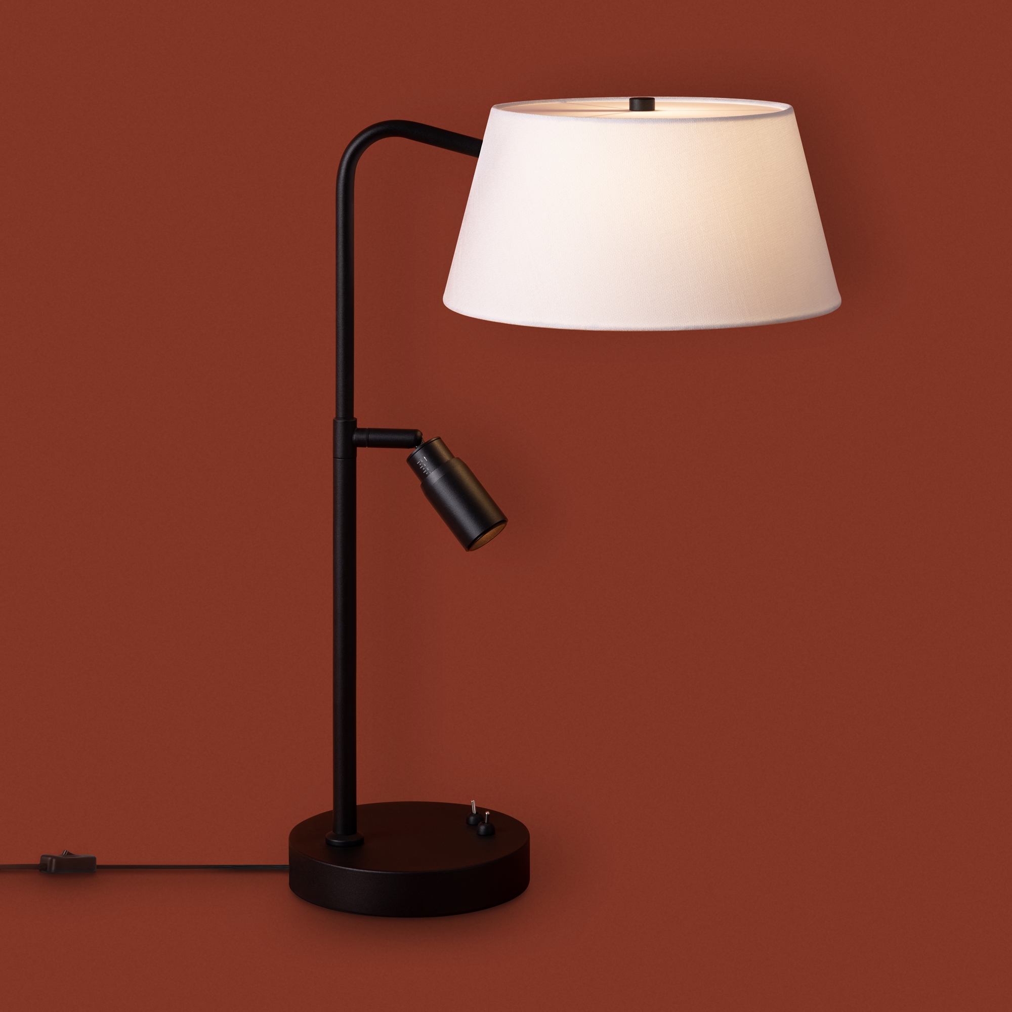 картинка Настольный светильник Freya FR2066TL-L40B FLINT магазин pro-decor.kz являющийся официальным дистрибьютором в Казахстане картинка Настольный светильник Freya FR2066TL-L40B FLINT от магазина pro-decor.kz