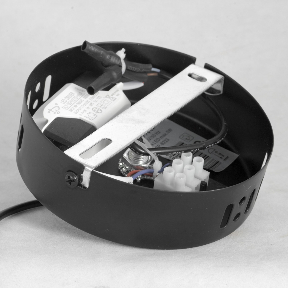 картинка Подвесной светодиодный светильник Lussole Lgo Aberdeen LSP-8223 от магазина pro-decor.kz