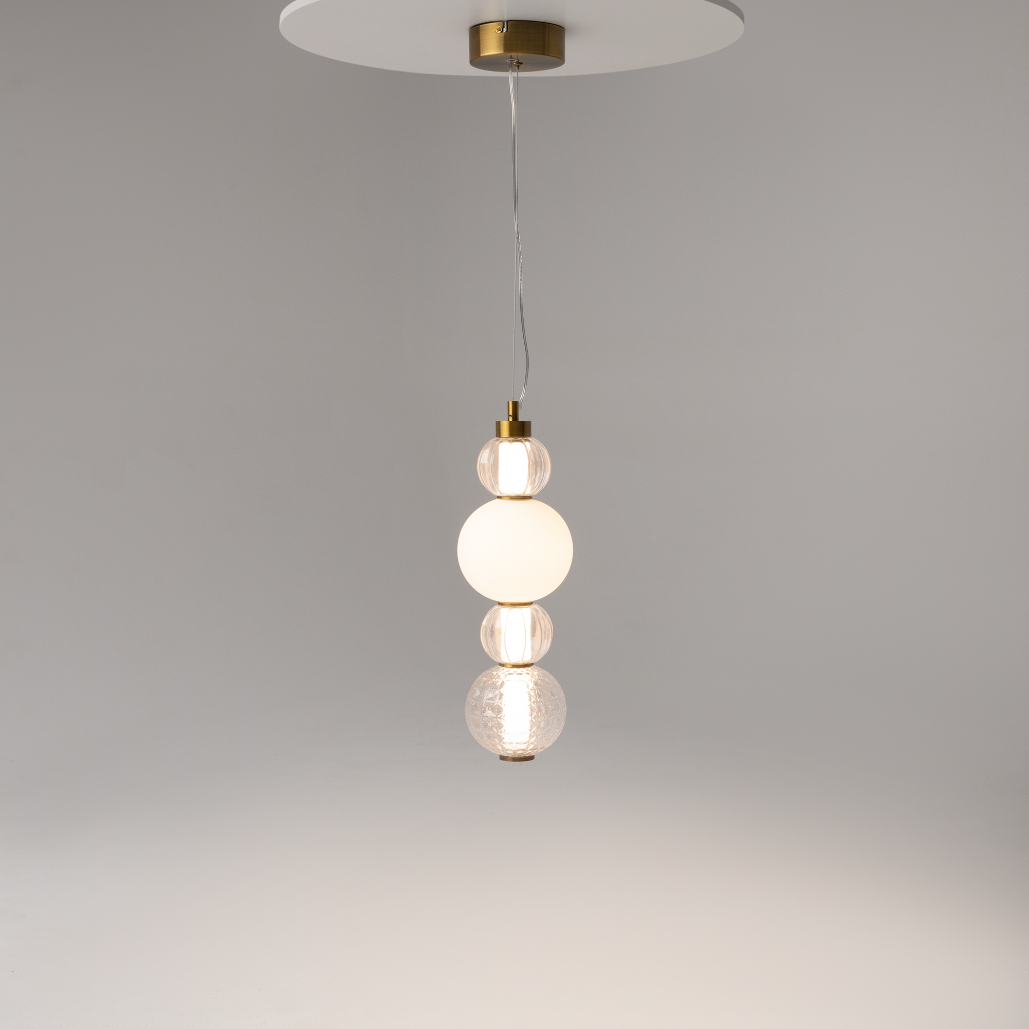 картинка Подвесной светильник Maytoni P069PL-L17G3K от магазина pro-decor.kz