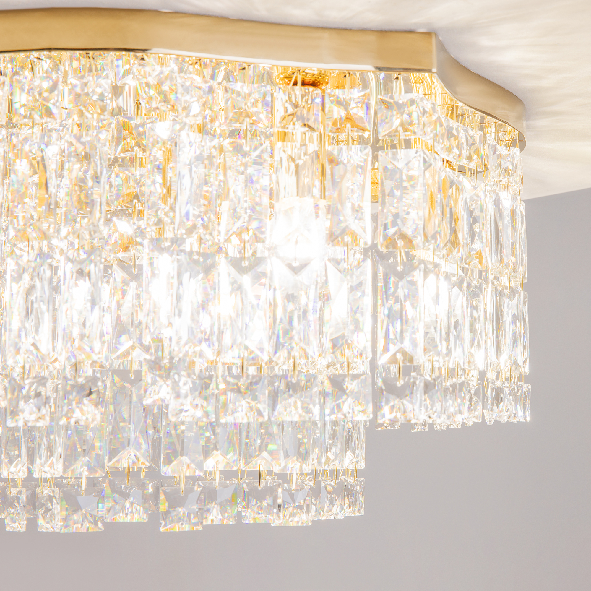 картинка Потолочный светильник Maytoni DIA005CL-06G от магазина pro-decor.kz