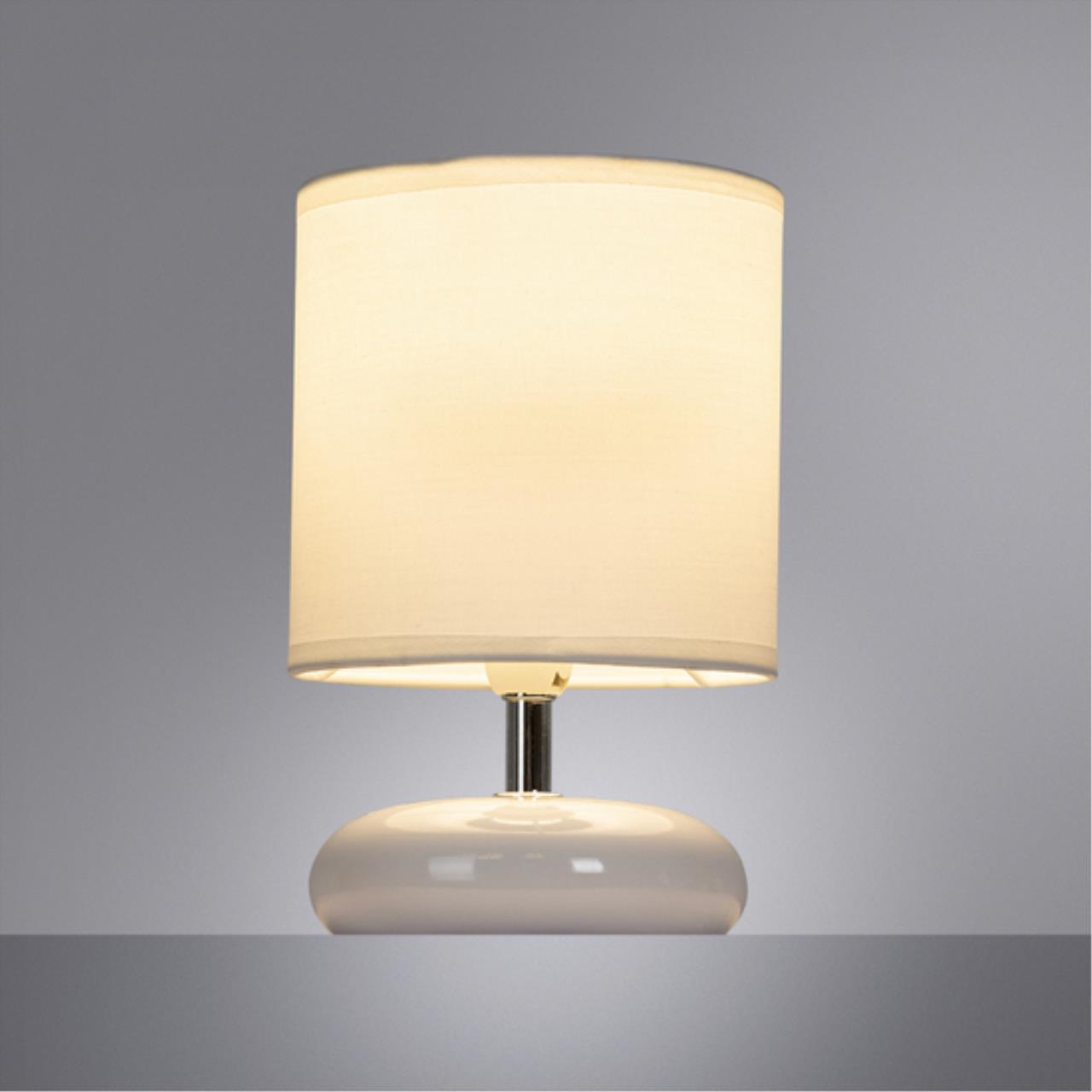 картинка Настольный светильник Arte Lamp HADAR A3463LT-1WH от магазина pro-decor.kz