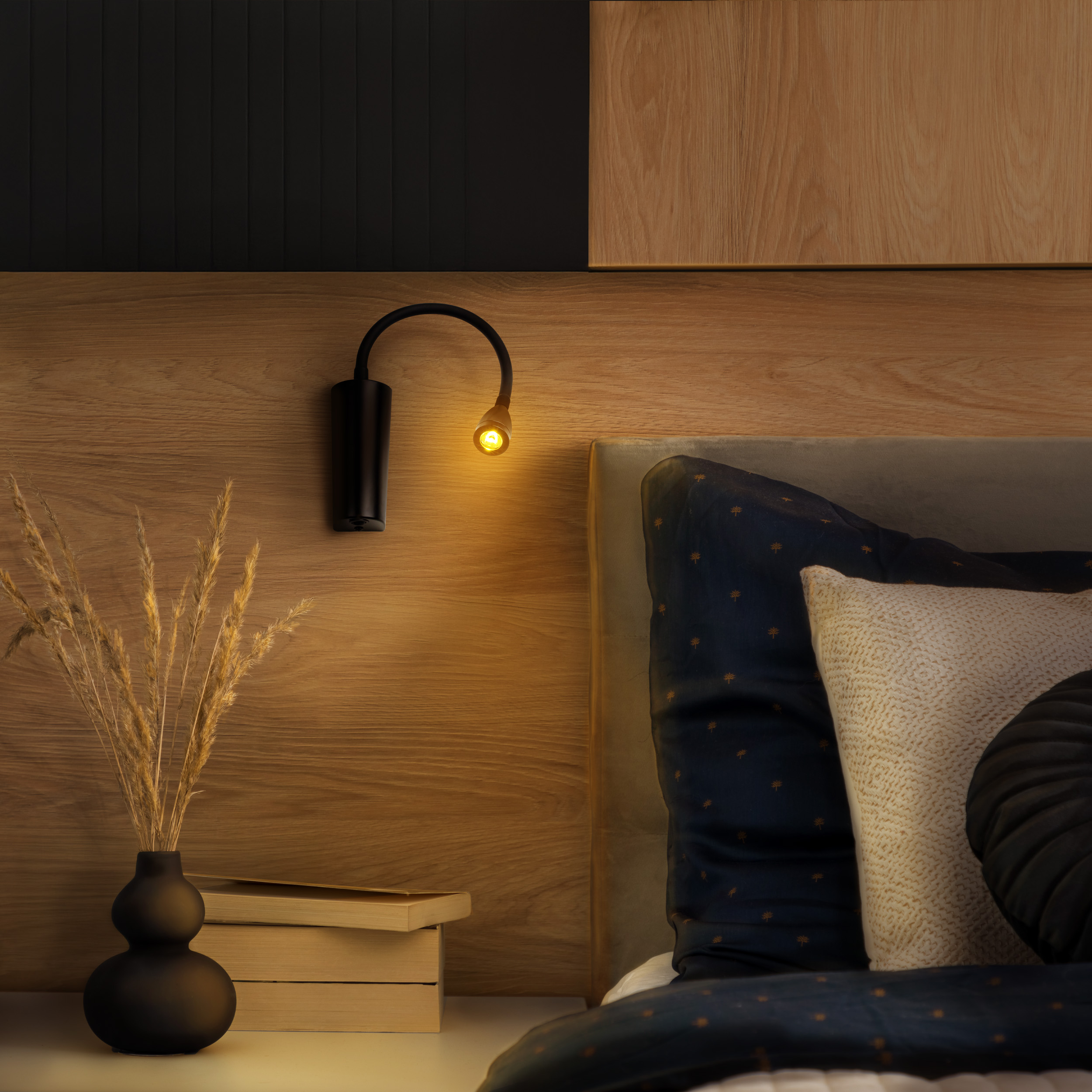 картинка Настенный светильник Lightstar Muro 808647 магазин pro-decor.kz являющийся официальным дистрибьютором в Казахстане картинка Настенный светильник Lightstar Muro 808647 от магазина pro-decor.kz
