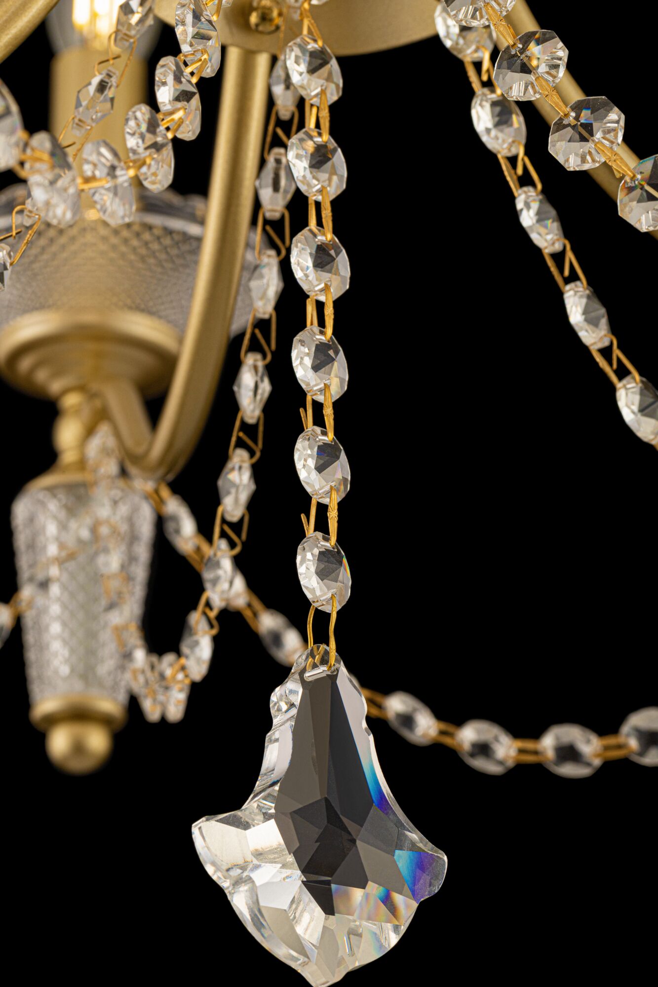 картинка Подвесная люстра Freya Zoe FR2009PL-07G магазин pro-decor.kz являющийся официальным дистрибьютором в Казахстане картинка Подвесная люстра Freya Zoe FR2009PL-07G от магазина pro-decor.kz