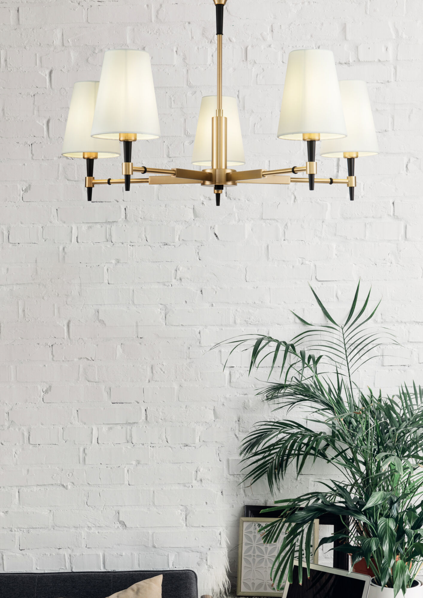 картинка Подвесная люстра Maytoni Zaragoza H001CL-05BS магазин pro-decor.kz являющийся официальным дистрибьютором в Казахстане картинка Подвесная люстра Maytoni Zaragoza H001CL-05BS от магазина pro-decor.kz