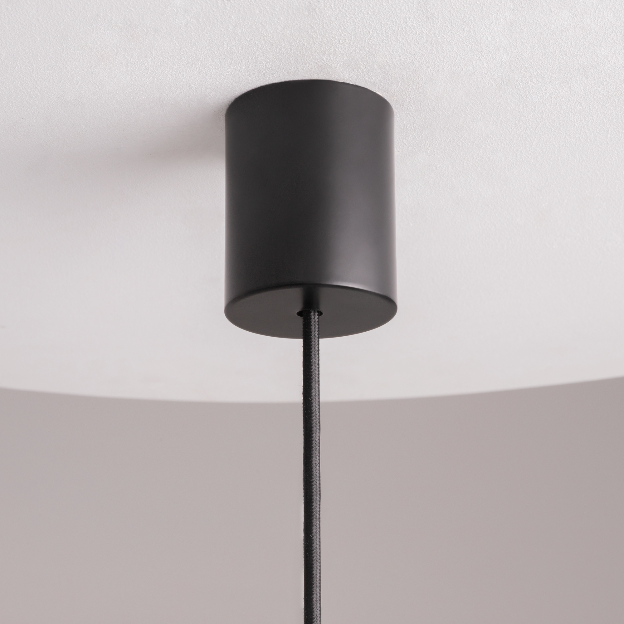 картинка Подвесной светильник Maytoni MOD071PL-L8B3K1 магазин pro-decor.kz являющийся официальным дистрибьютором в Казахстане картинка Подвесной светильник Maytoni MOD071PL-L8B3K1 от магазина pro-decor.kz