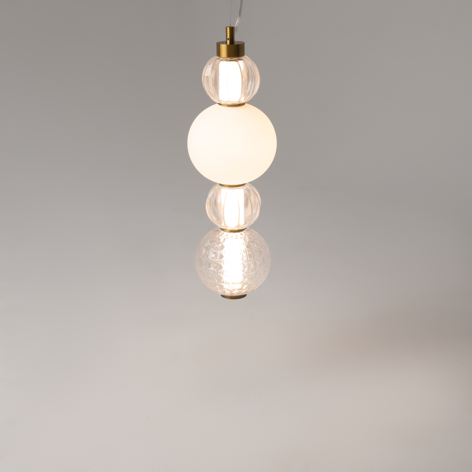 картинка Подвесной светильник Maytoni P069PL-L17G3K от магазина pro-decor.kz