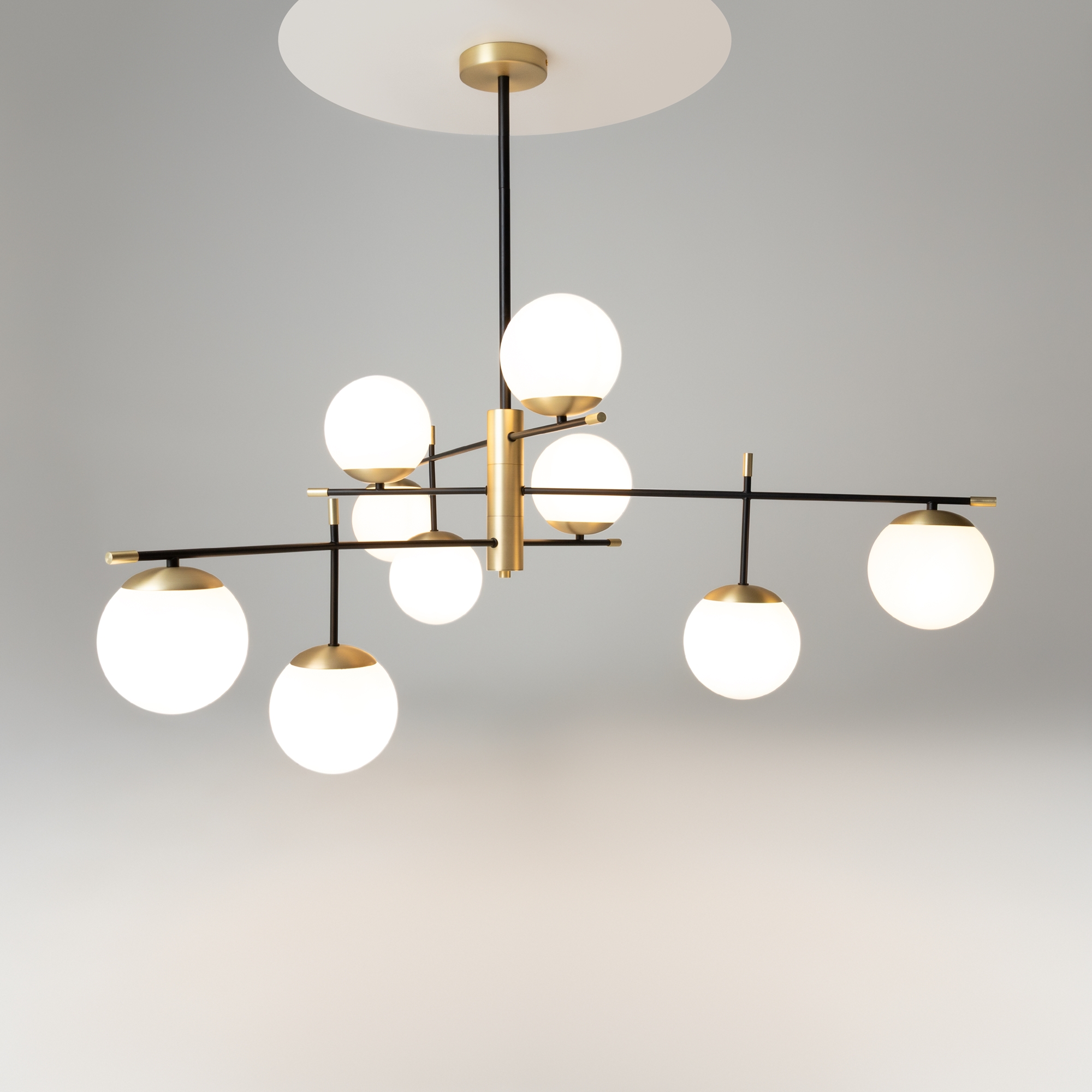 картинка Подвесной светильник Maytoni Nostalgia MOD048PL-09G от магазина pro-decor.kz