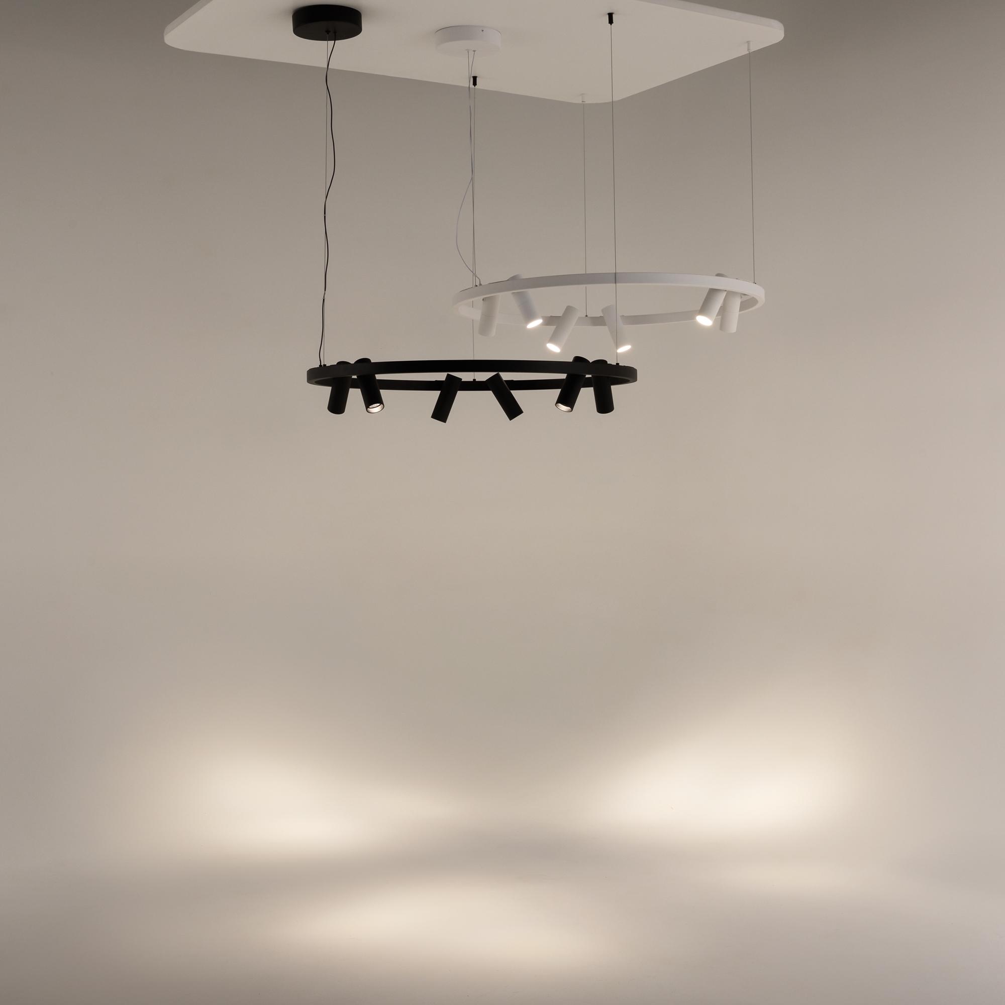 картинка Подвесной светильник Maytoni MOD102PL-L42BK магазин pro-decor.kz являющийся официальным дистрибьютором в Казахстане картинка Подвесной светильник Maytoni MOD102PL-L42BK от магазина pro-decor.kz