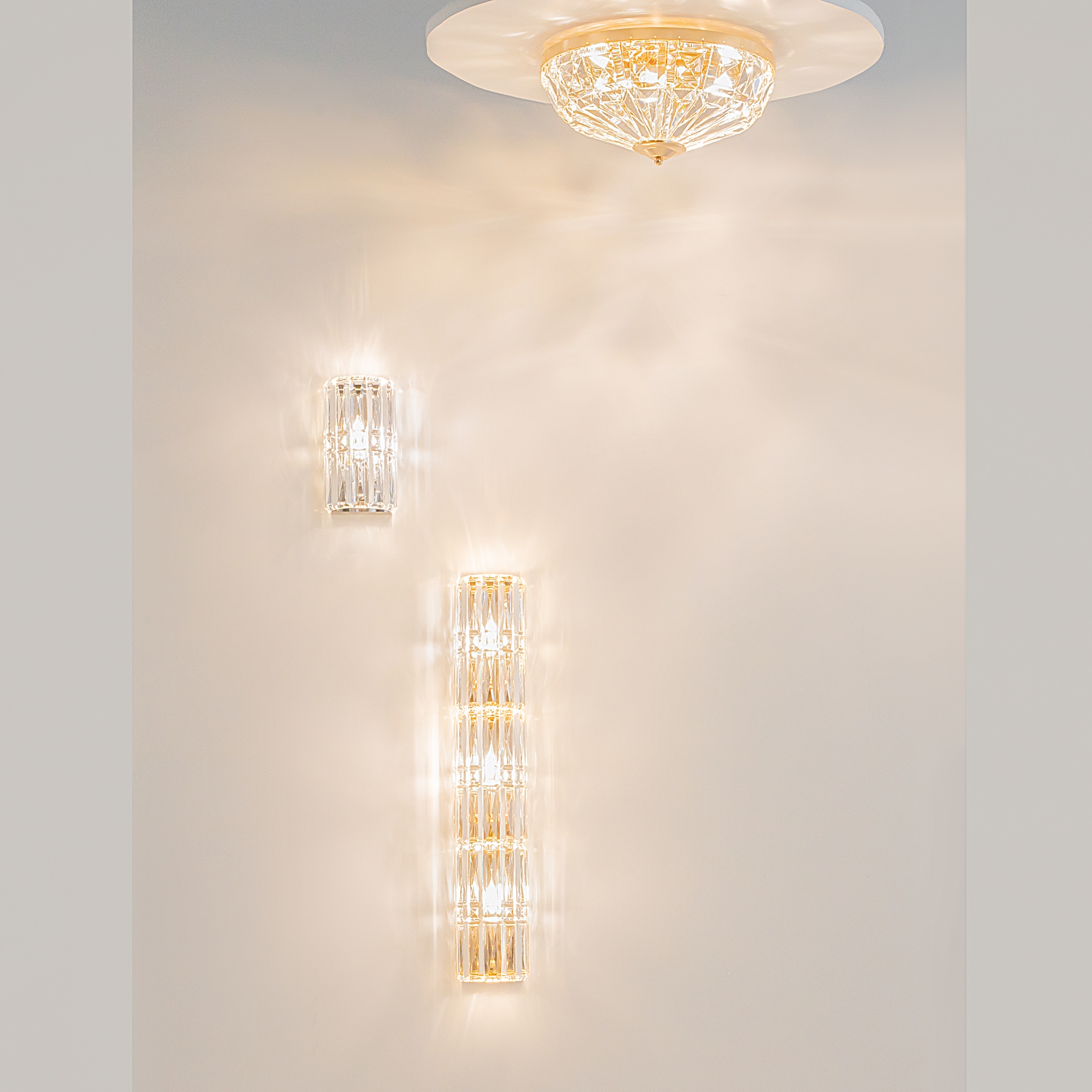 картинка Потолочный светильник Maytoni MOD094CL-04G от магазина pro-decor.kz