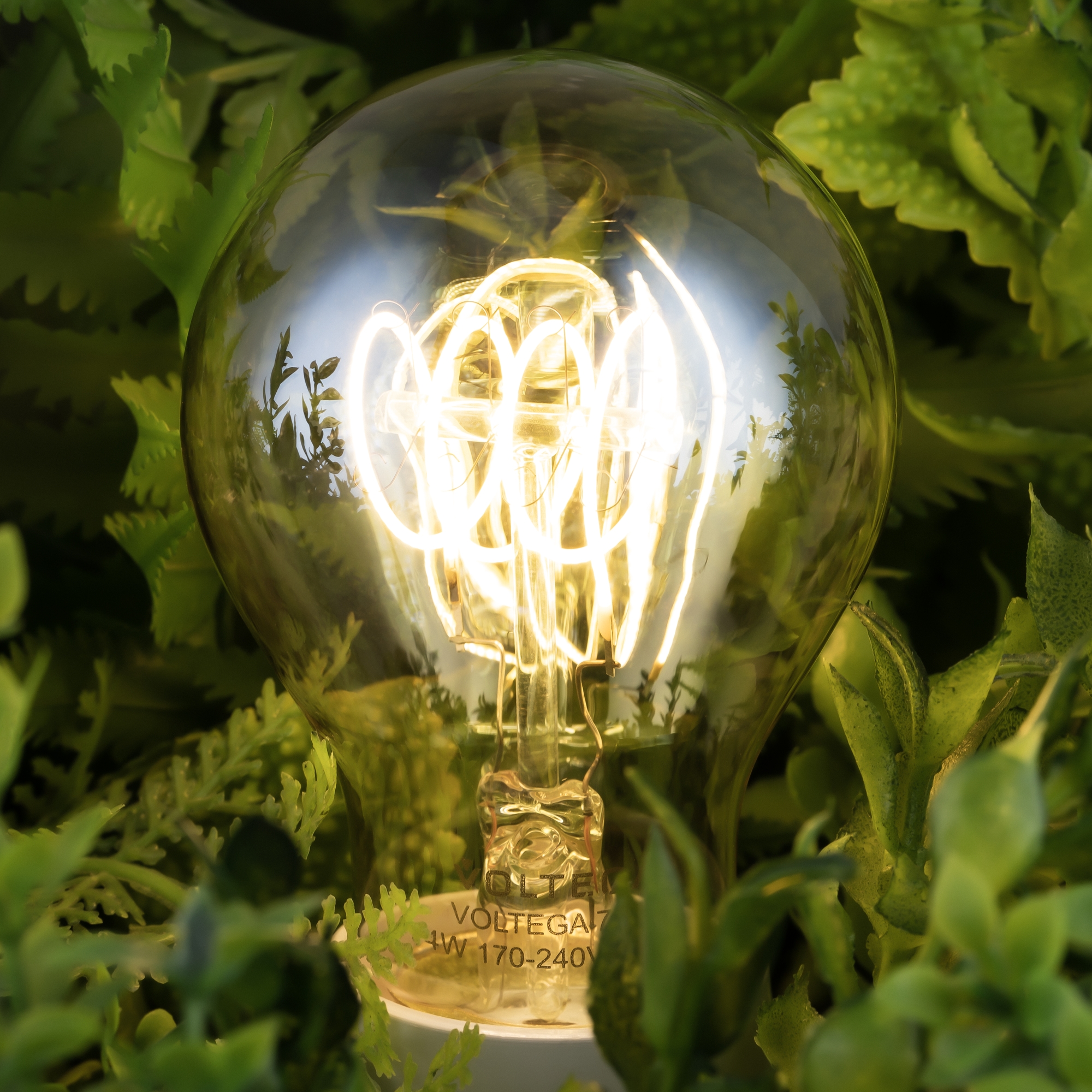 картинка Лампа светодиодная диммируемая Voltega 7078 магазин pro-decor.kz являющийся официальным дистрибьютором в Казахстане картинка Лампа светодиодная диммируемая Voltega 7078 от магазина pro-decor.kz