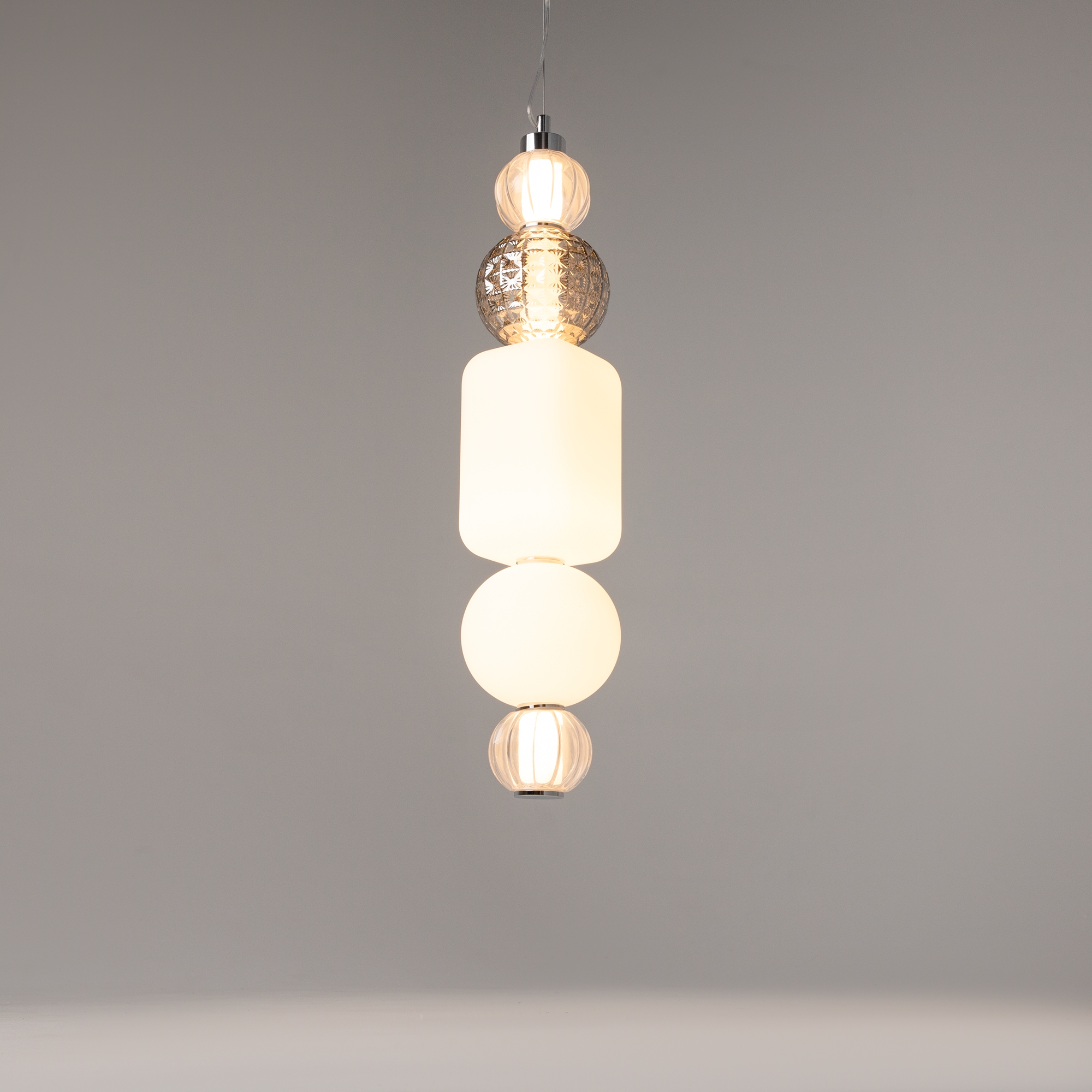 картинка Подвесной светодиодный светильник Maytoni Collar P069PL-L35CH3K от магазина pro-decor.kz