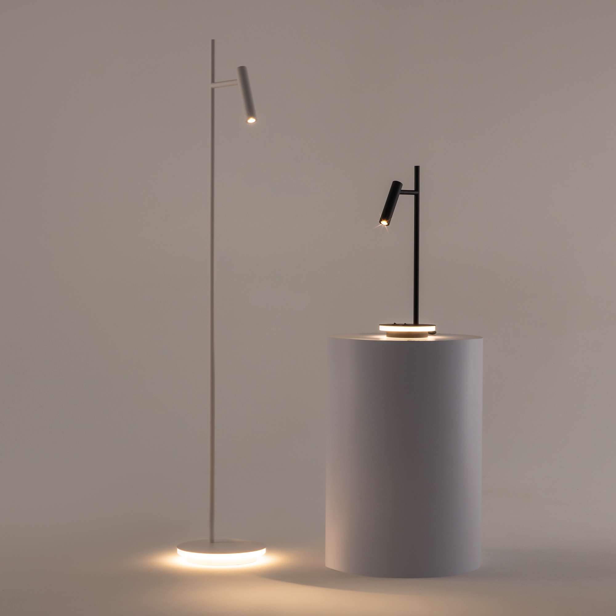 картинка Настольная лампа Maytoni Estudo Z010TL-L8B3K от магазина pro-decor.kz