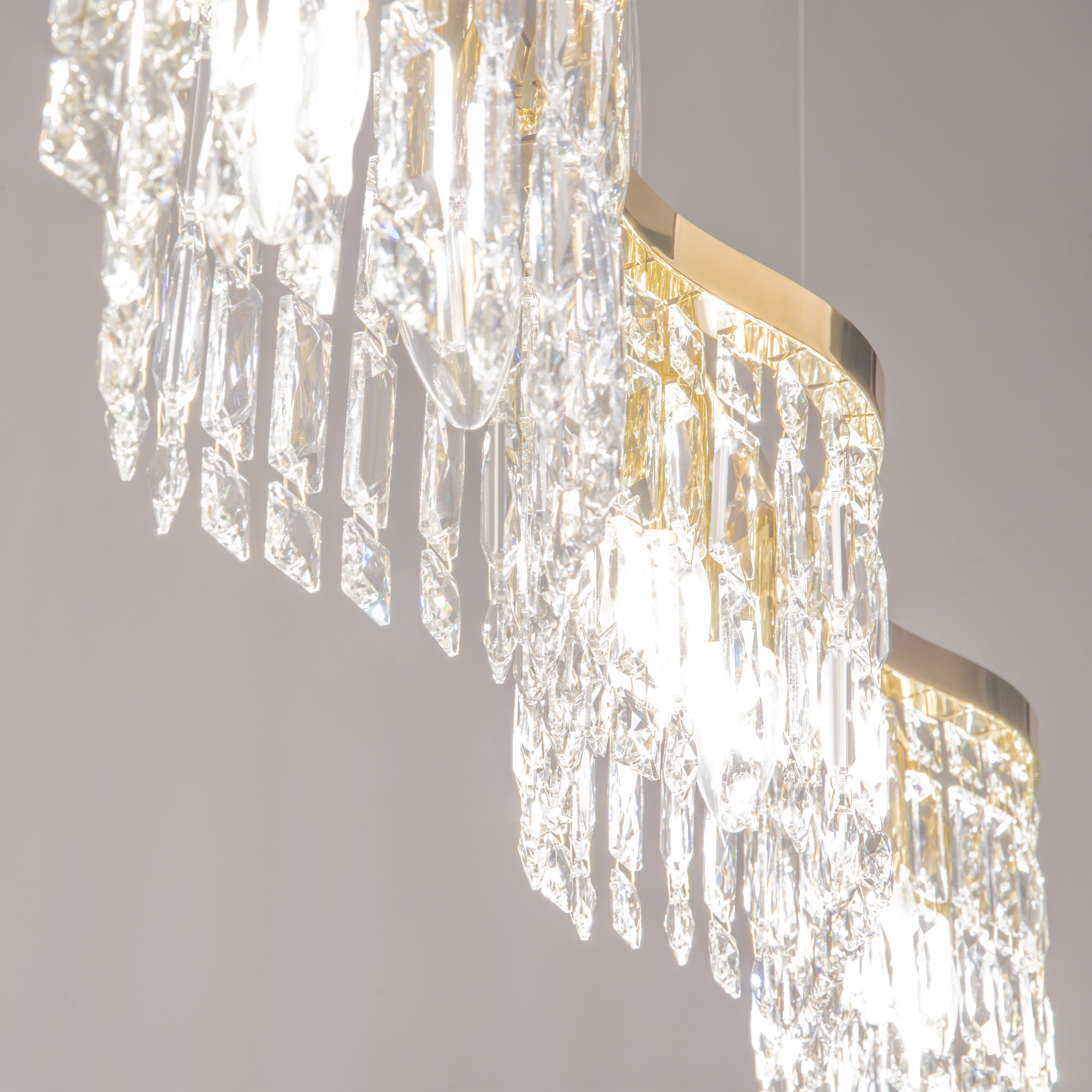 картинка Подвесной светильник Maytoni DIA005PL-06G от магазина pro-decor.kz