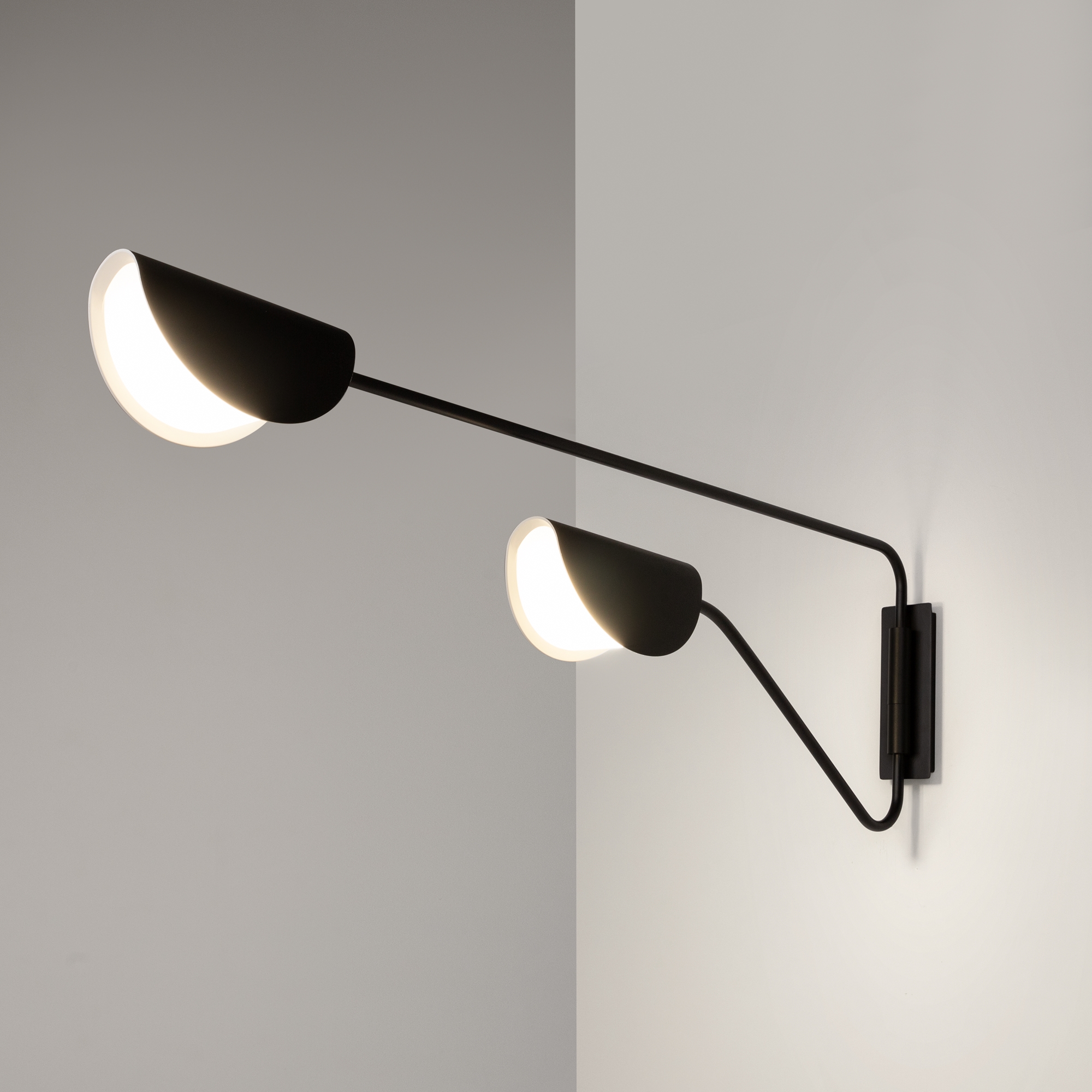 картинка Настенный светильник (бра) Maytoni MOD126WL-02B от магазина pro-decor.kz