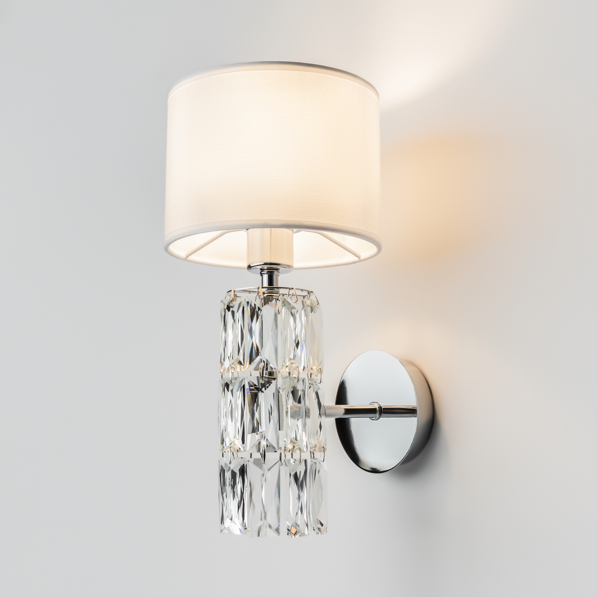 картинка Бра Maytoni Talento DIA008WL-01CH от магазина pro-decor.kz