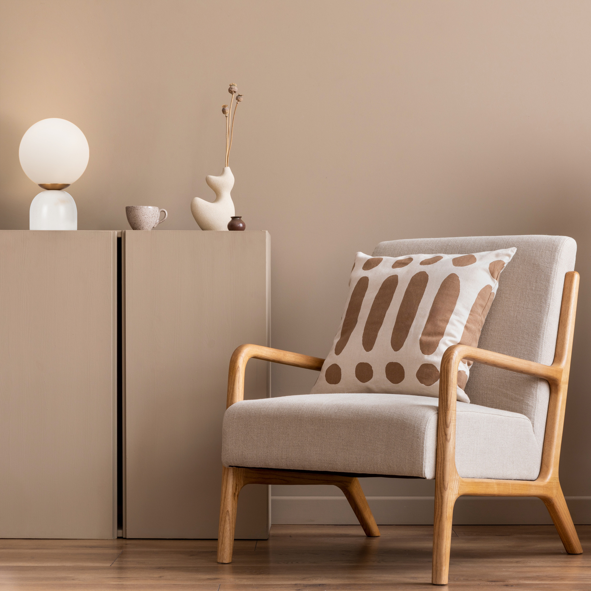 картинка Настольный светильник Freya FR5288TL-01W от магазина pro-decor.kz