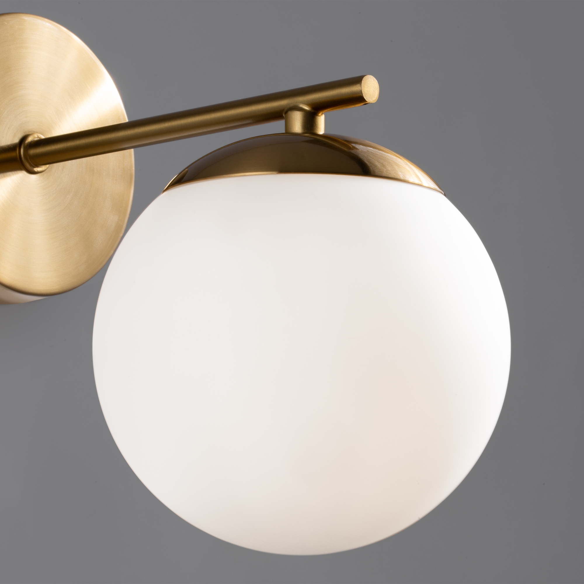 картинка Настенный светильник (бра) Freya FR5230WL-01BS от магазина pro-decor.kz