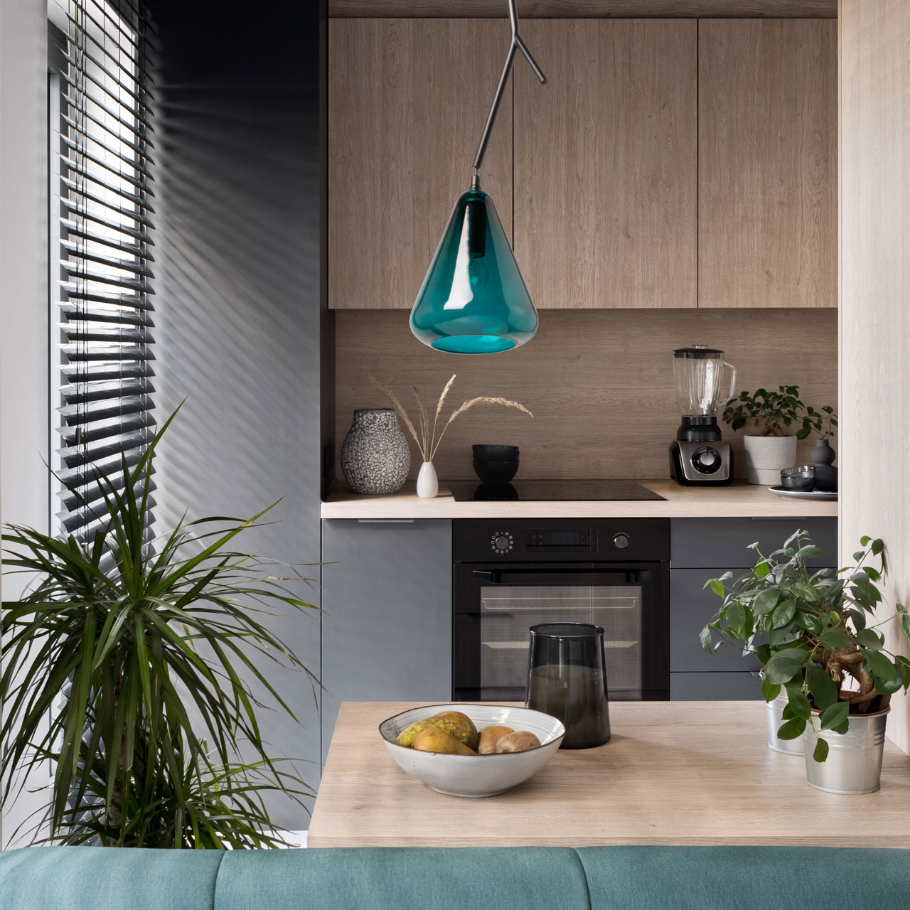 картинка 107010901 Лоск MW-light Подвесной светильник магазин pro-decor.kz являющийся официальным дистрибьютором в Казахстане картинка 107010901 Лоск MW-light Подвесной светильник от магазина pro-decor.kz