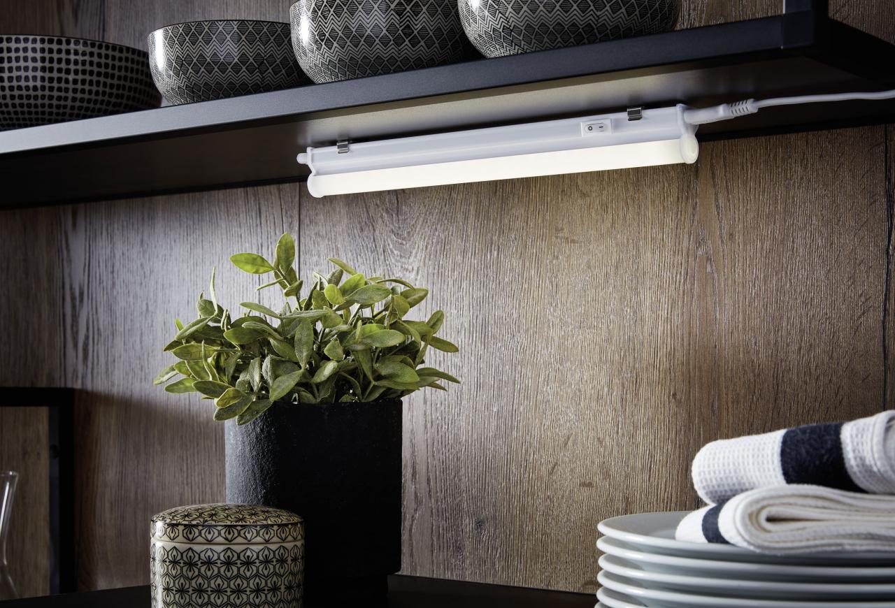 картинка Мебельный светодиодный светильник Eglo Dundry 97571 магазин pro-decor.kz являющийся официальным дистрибьютором в Казахстане картинка Мебельный светодиодный светильник Eglo Dundry 97571 от магазина pro-decor.kz