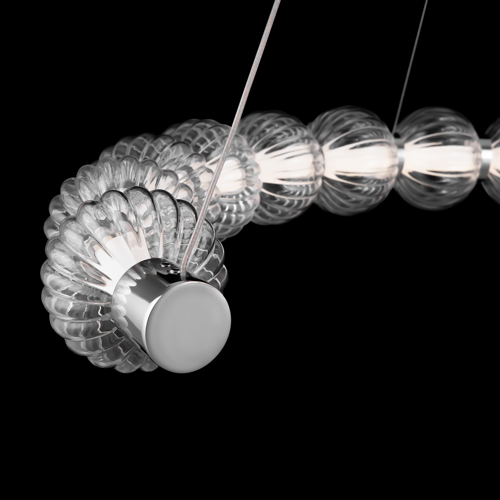 картинка Подвесной светильник Maytoni Amulet MOD555PL-L26CH4K от магазина pro-decor.kz