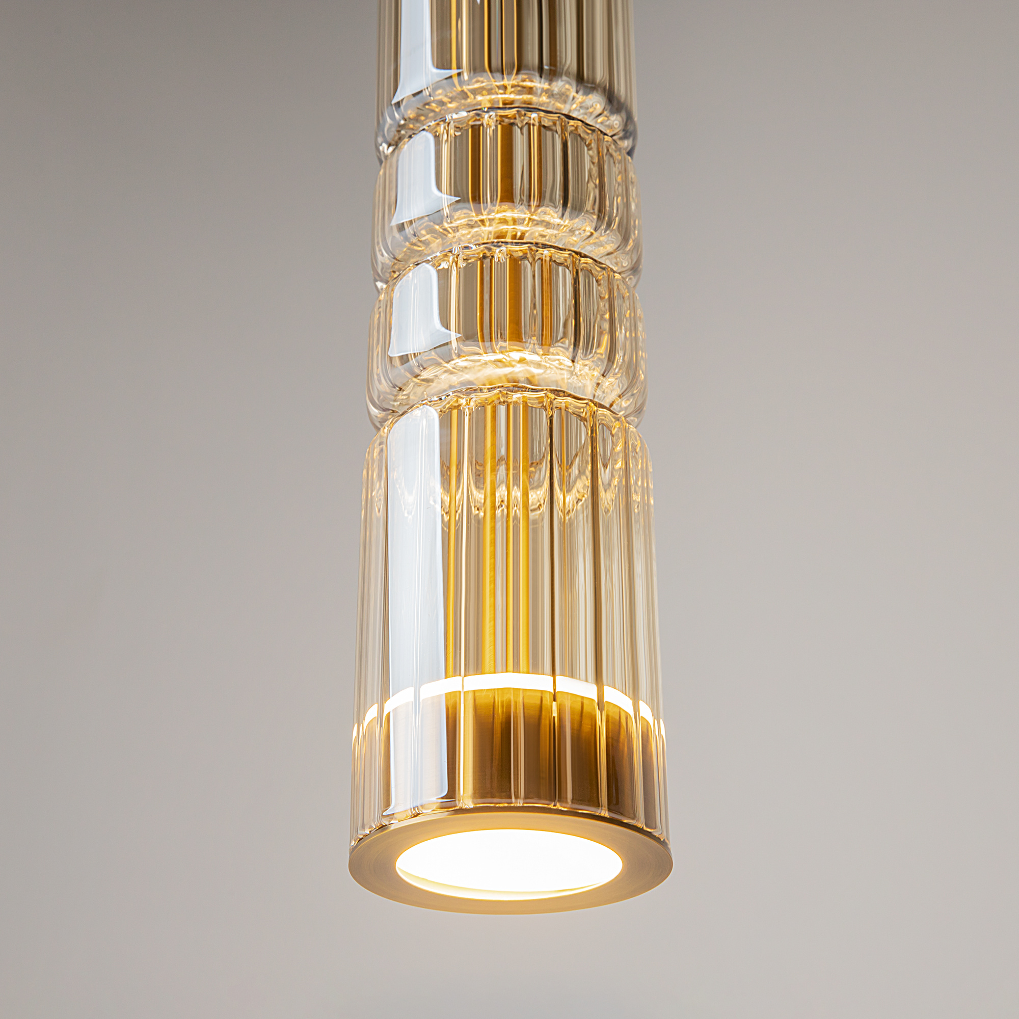 картинка Подвесной светильник Maytoni MOD272PL-L12BS3K от магазина pro-decor.kz