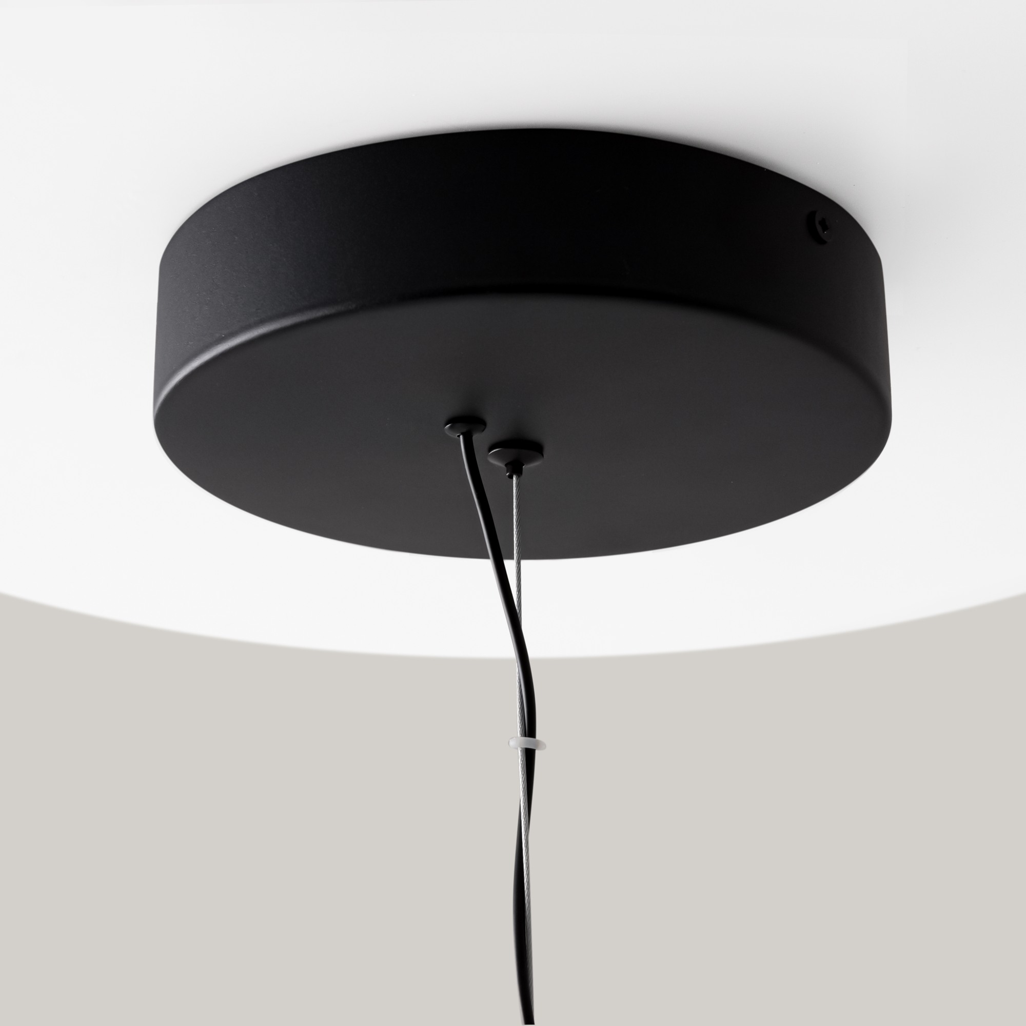 картинка Подвесной светильник Maytoni MOD102PL-L42BK магазин pro-decor.kz являющийся официальным дистрибьютором в Казахстане картинка Подвесной светильник Maytoni MOD102PL-L42BK от магазина pro-decor.kz