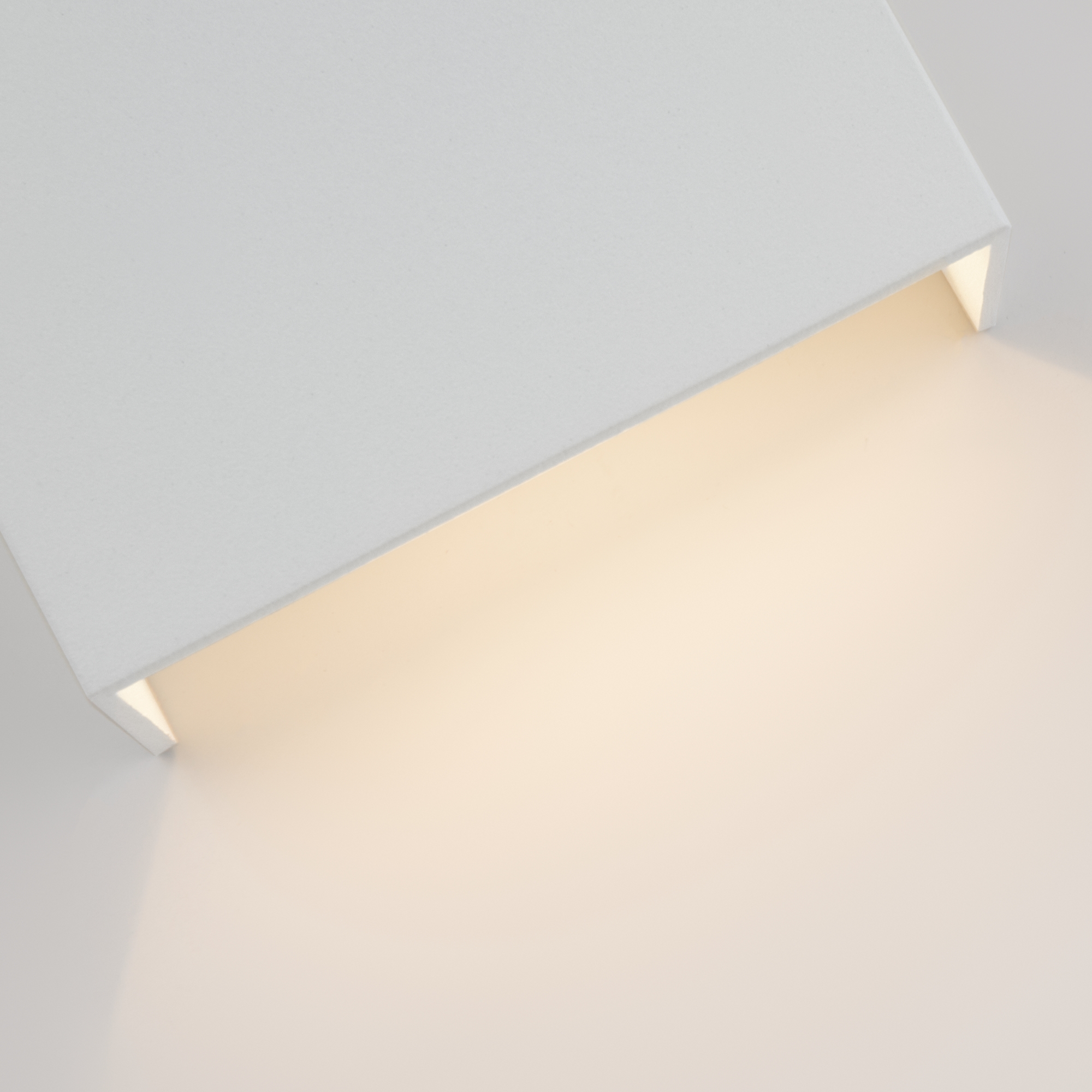 картинка Бра Maytoni O040WL-L11W3K от магазина pro-decor.kz