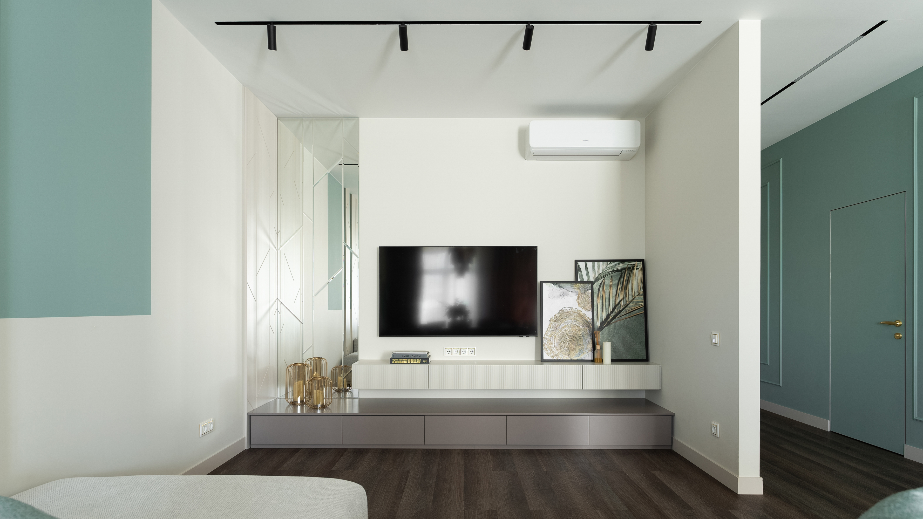 картинка Трековый светильник Technical TR032-2-12W4K-M-B магазин pro-decor.kz являющийся официальным дистрибьютором в Казахстане картинка Трековый светильник Technical TR032-2-12W4K-M-B от магазина pro-decor.kz