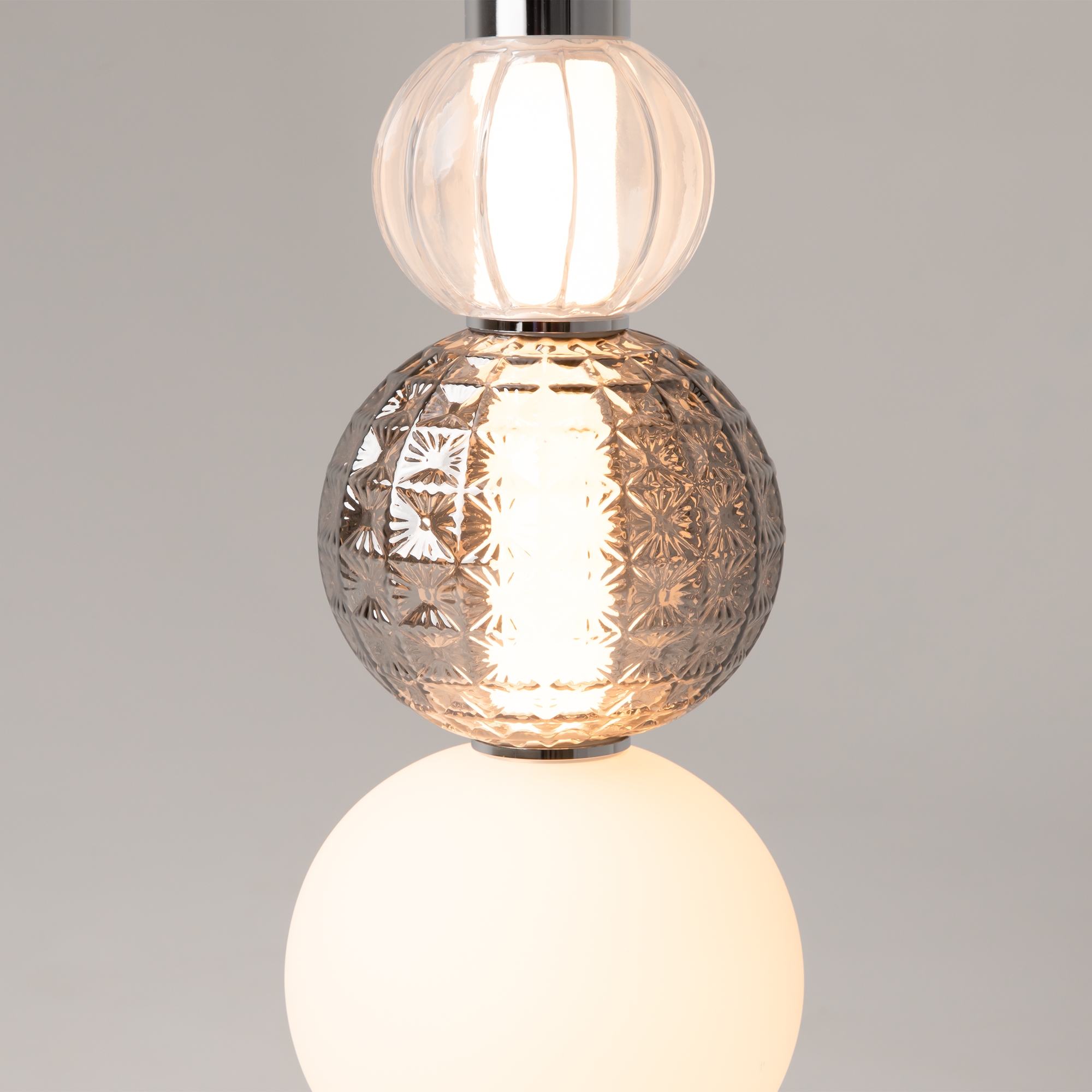 картинка Подвесной светодиодный светильник Maytoni Collar P069PL-L16CH3K от магазина pro-decor.kz