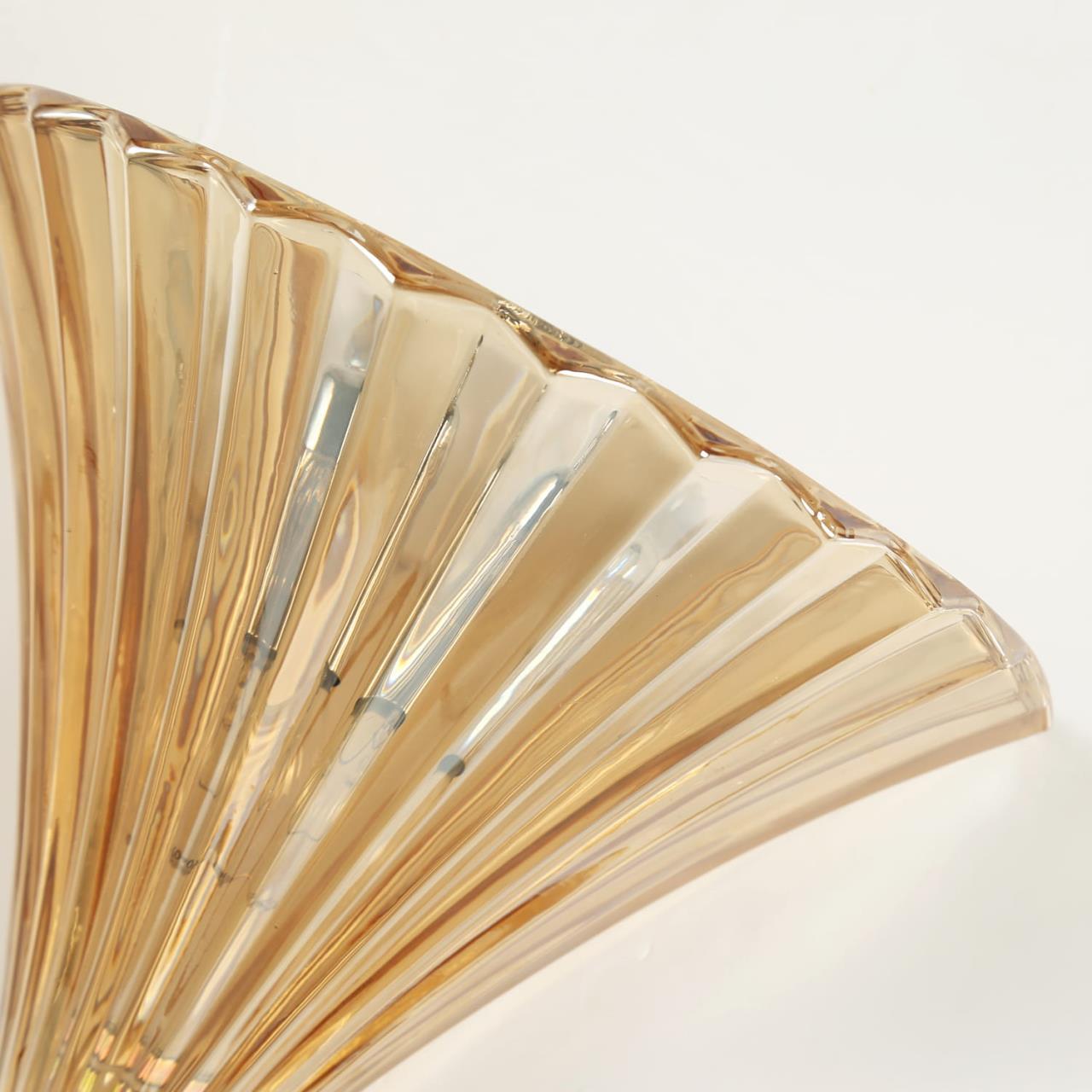 картинка Настенный светильник Favourite Iris 1697-1W от магазина pro-decor.kz