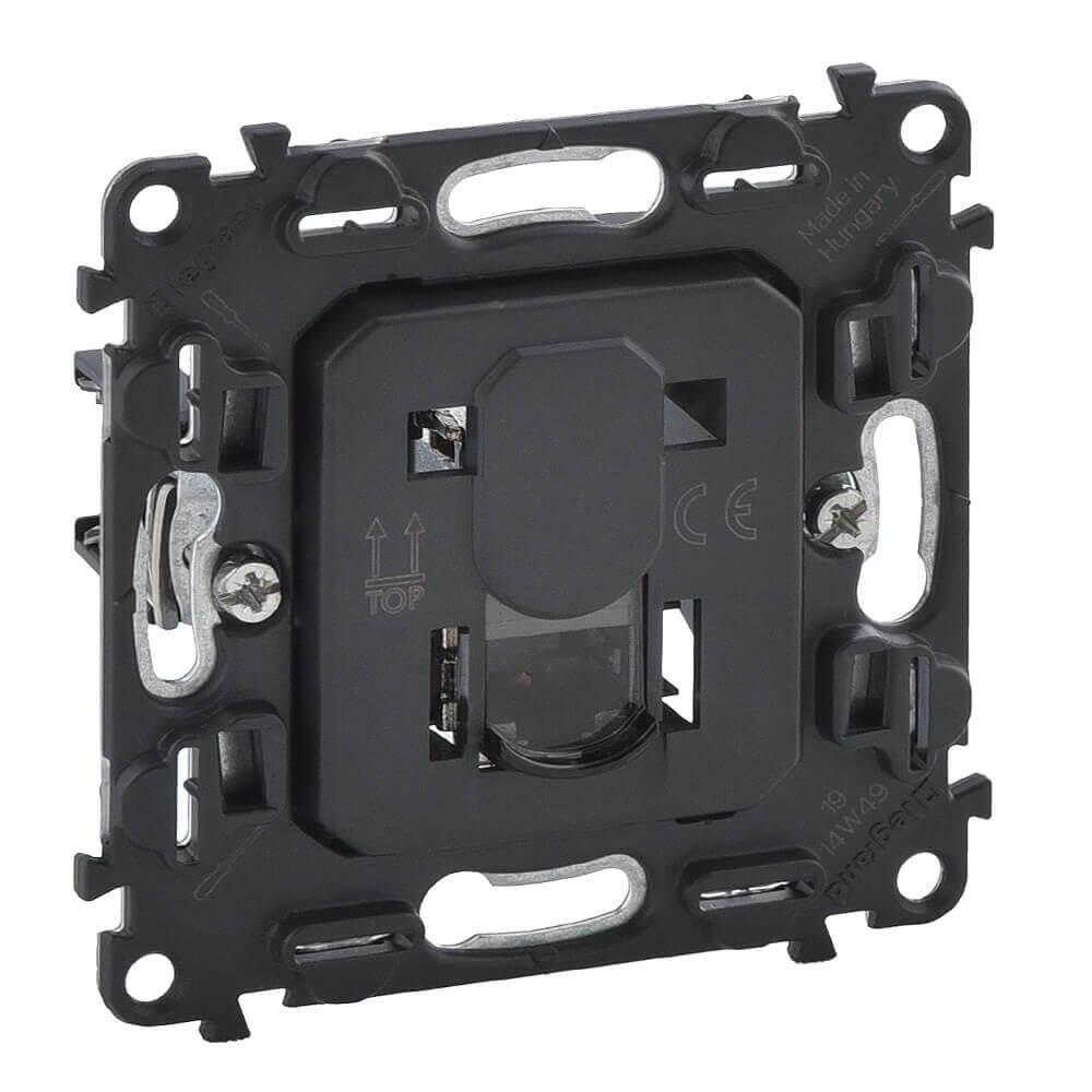 картинка Информационная розетка RJ45 Legrand Valena Мех In Matic Life 6 кат UTP 753042 от магазина pro-decor.kz